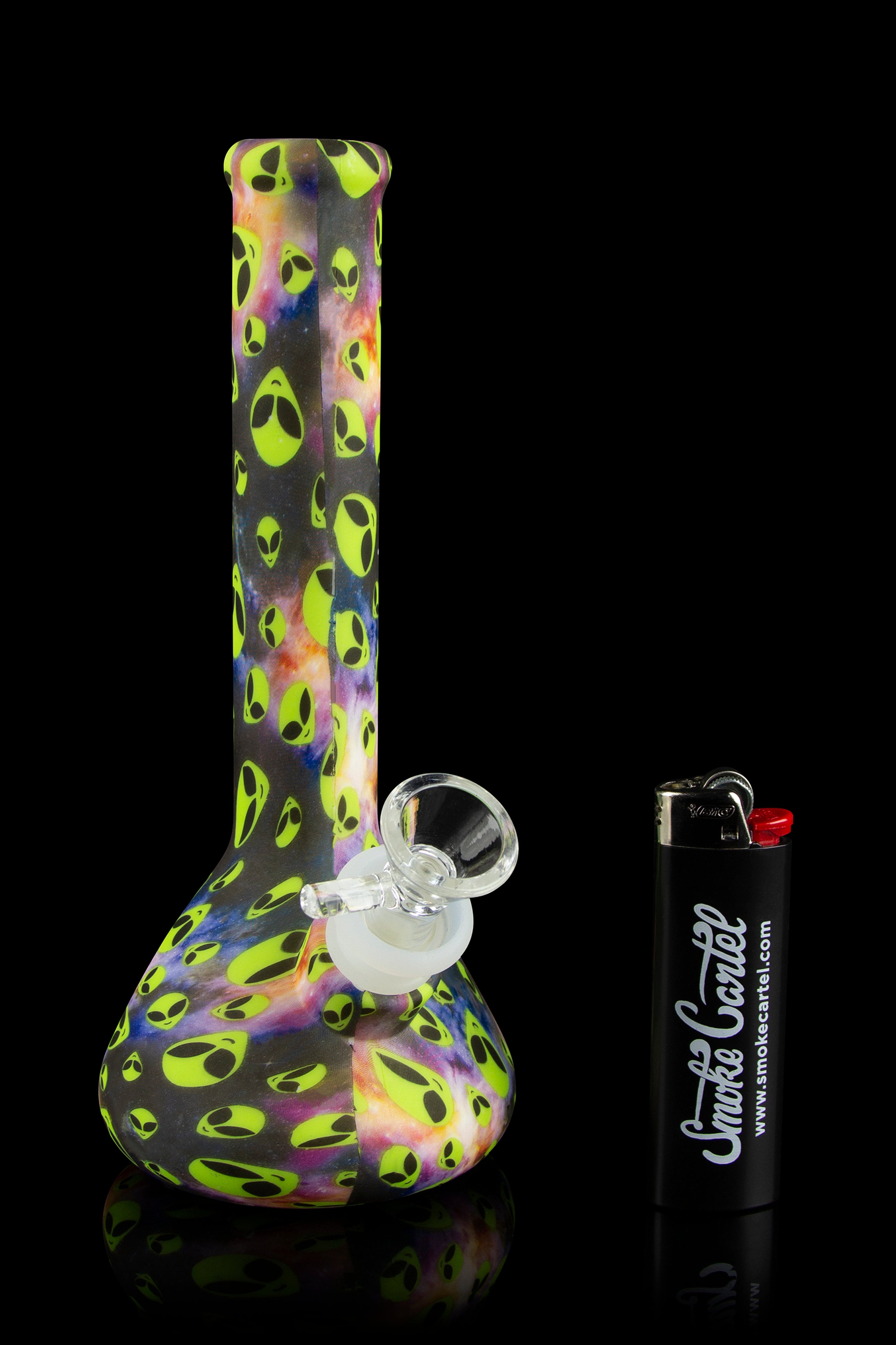 BONGS USA Alien-Inspired Silicone Bong - Out-of-This-World Smoking Experience!