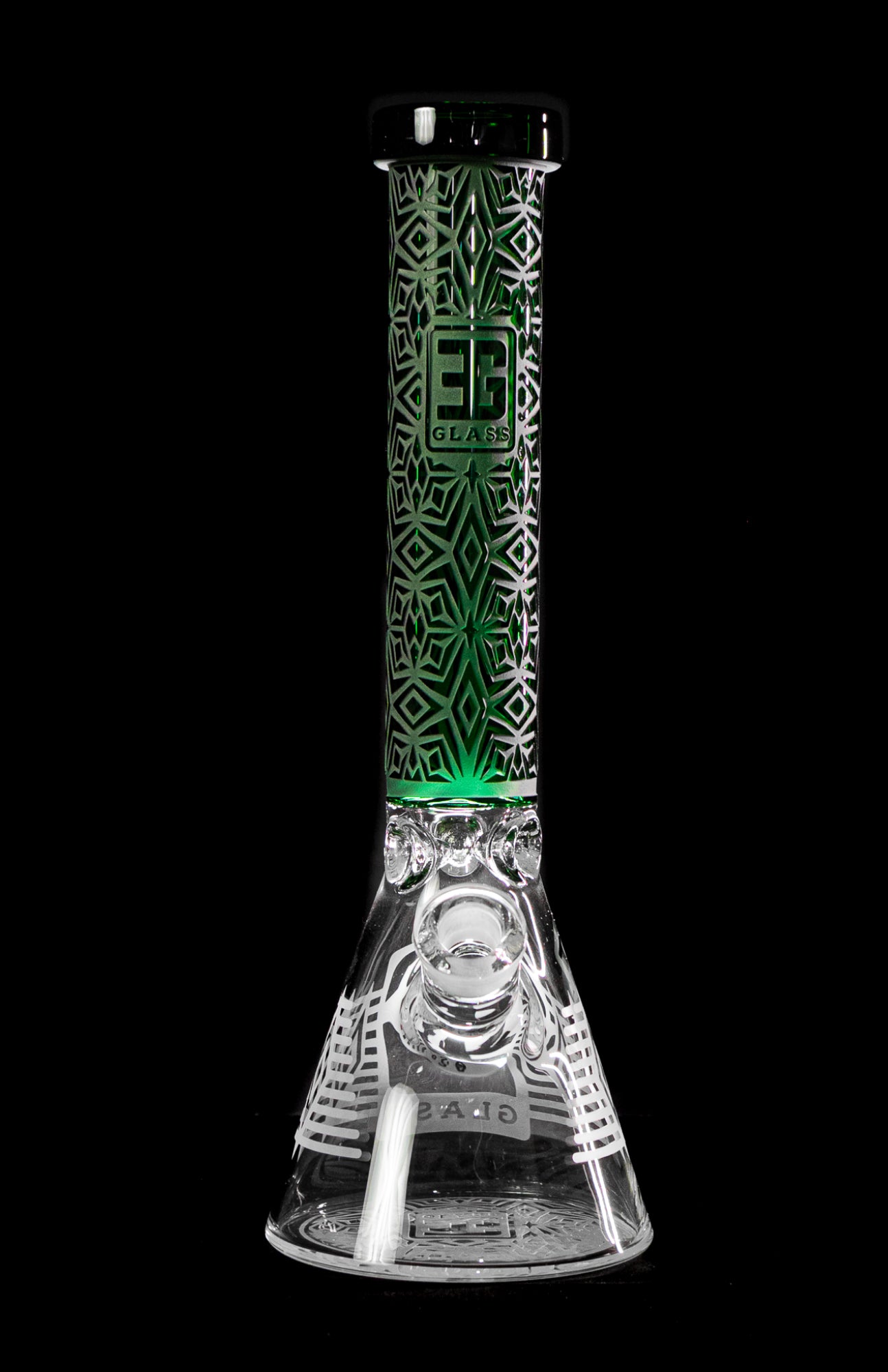 EG Glass Diamond Water Pipe - A Stunning Smoking Companion