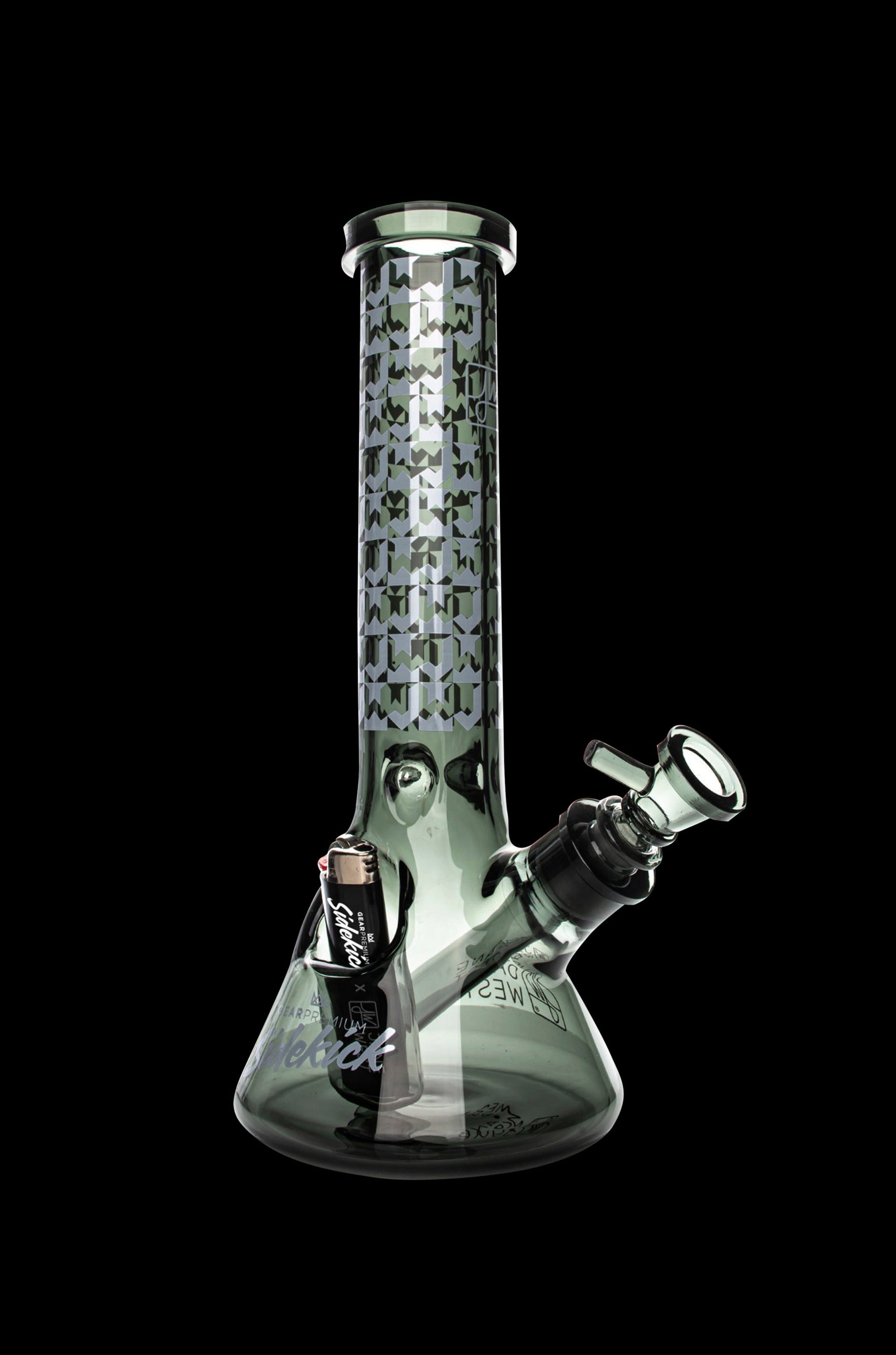 GEAR Premium x Jane West Limited Edition Sidekick Water Pipe - A Must-Have for Cannabis Enthusiasts