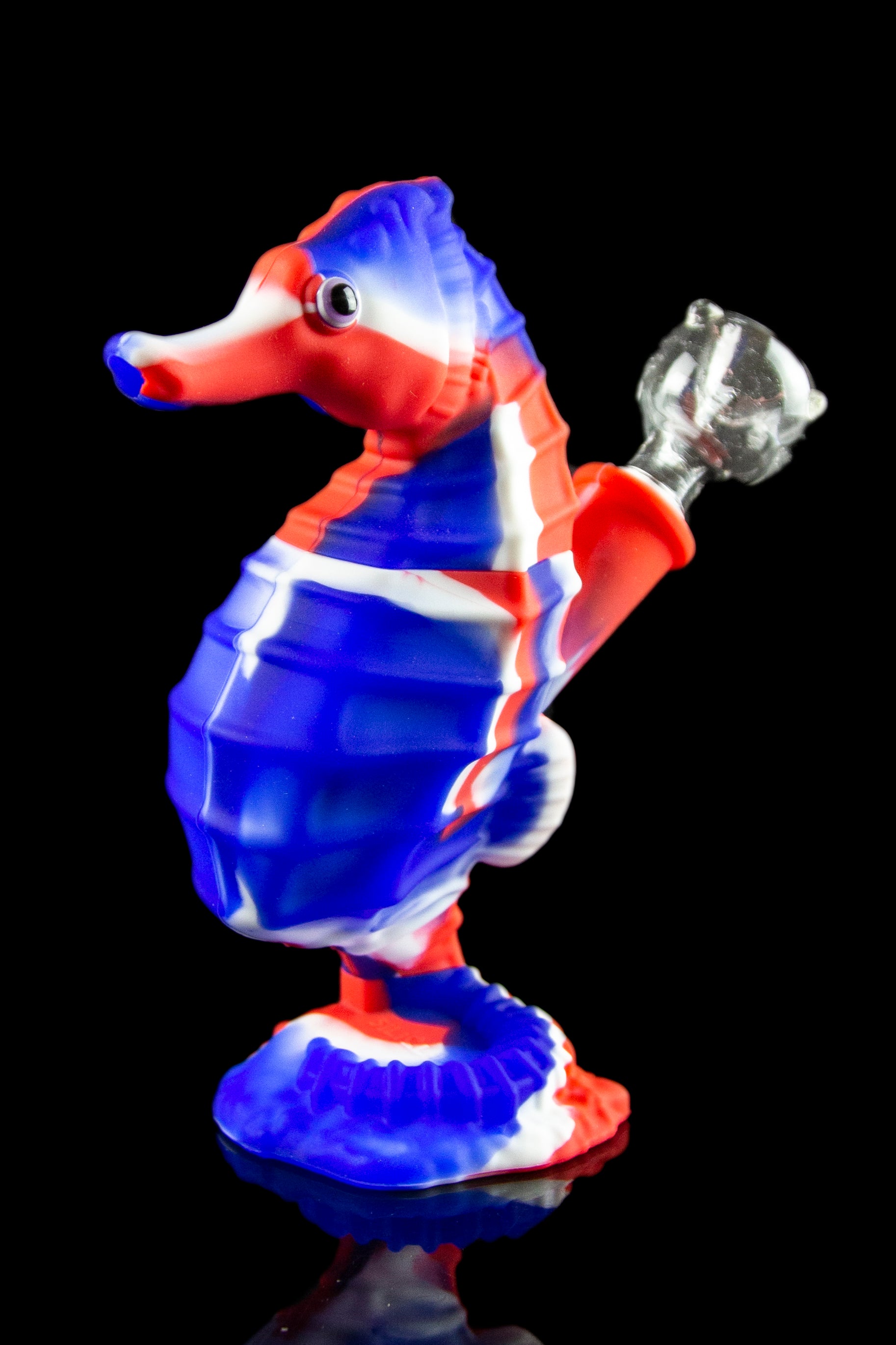 Luxury Silicone Seahorse-Shaped Water Pipe: A Must-Have!