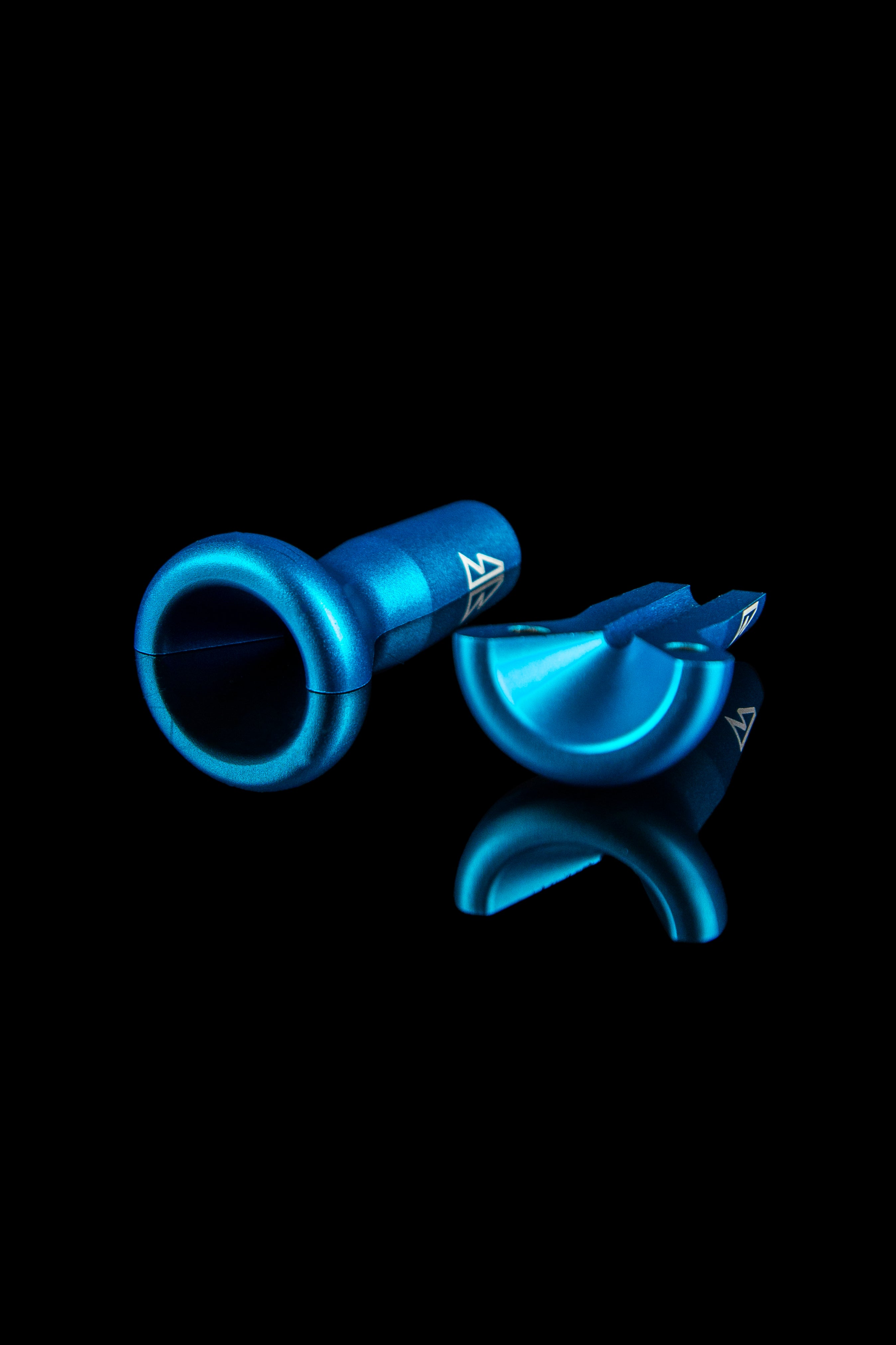 Bowlz V3 Magnetic Bowl - Revolutionary Travel Companion