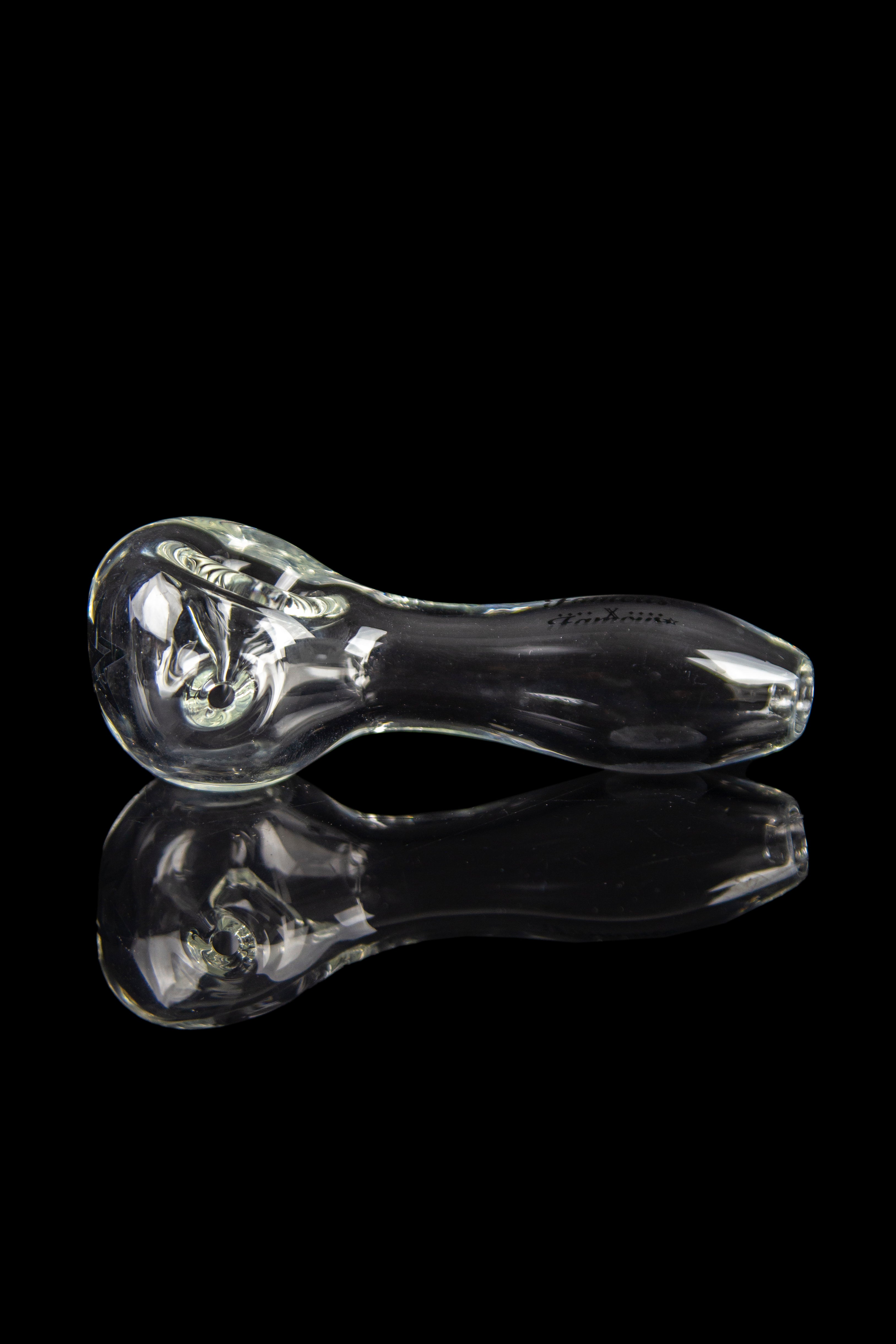 Famous X Premium Spoon Hand Pipe - Your On - the - Go Smoking Essential
