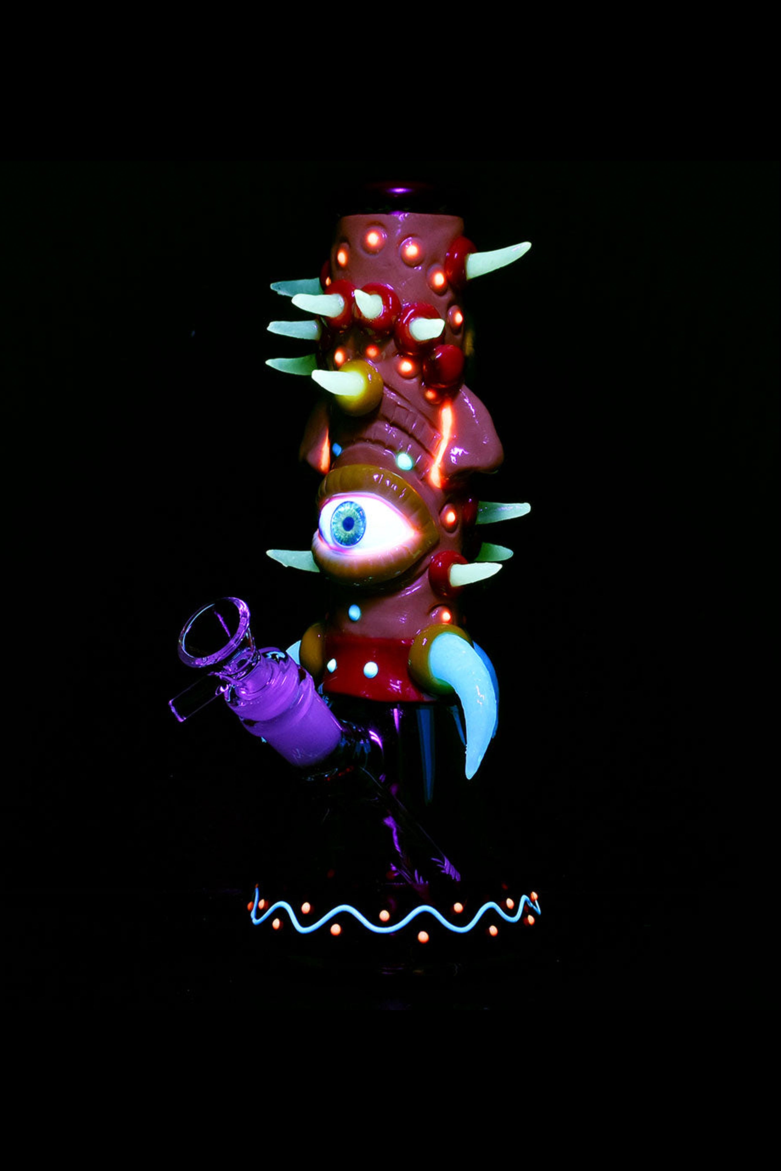 Stunning Horned Cyclops 3D Painted Beaker Water Pipe
