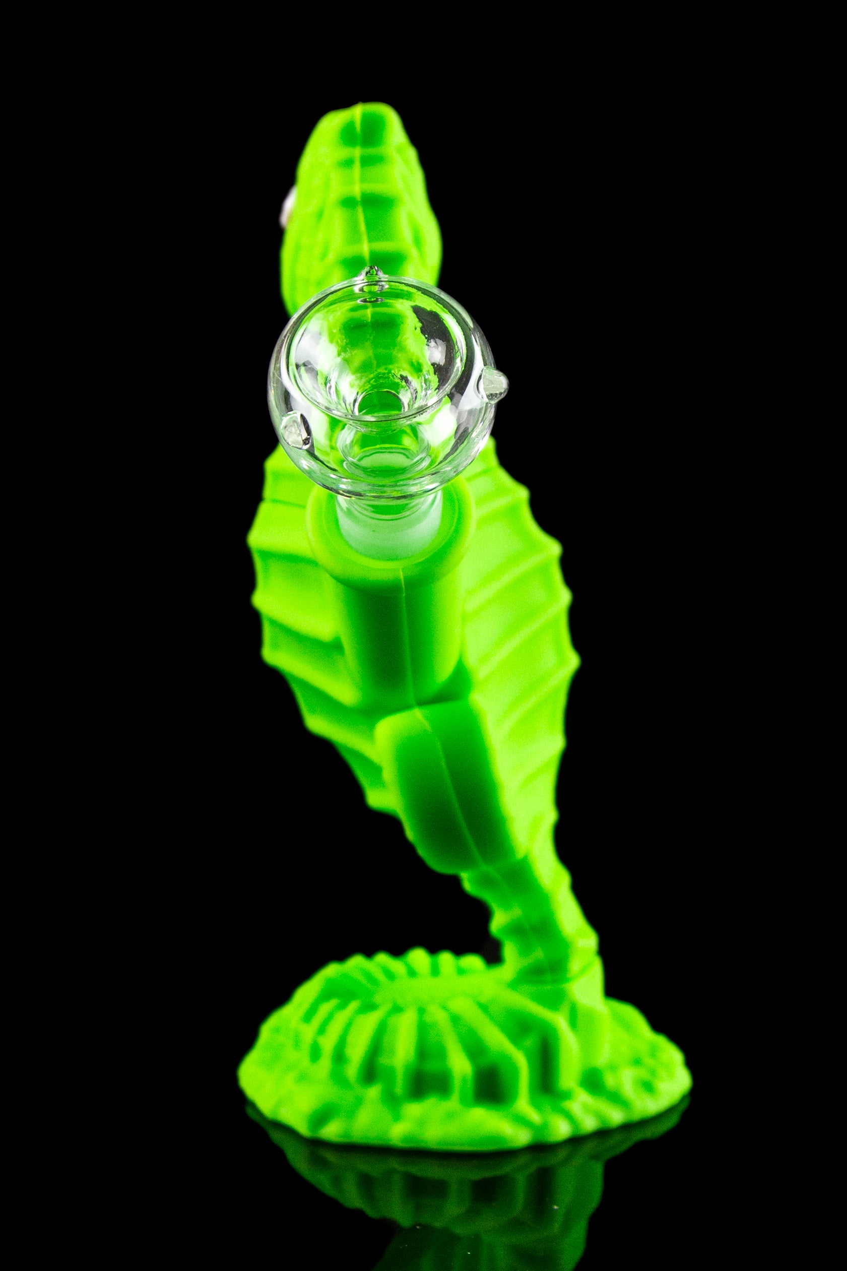 Luxury Silicone Seahorse-Shaped Water Pipe: A Must-Have!