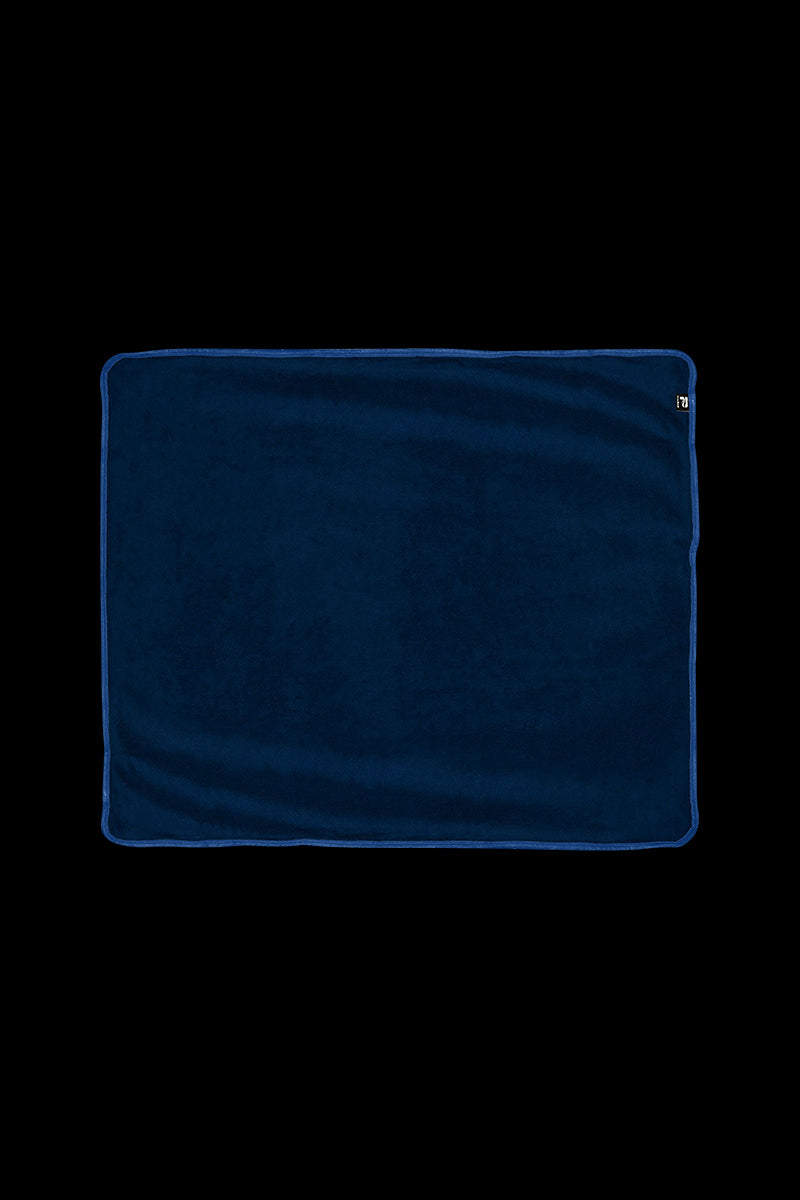 Enchanting Pulsar Fleece Throw Blanket - Mystical Mushrooms