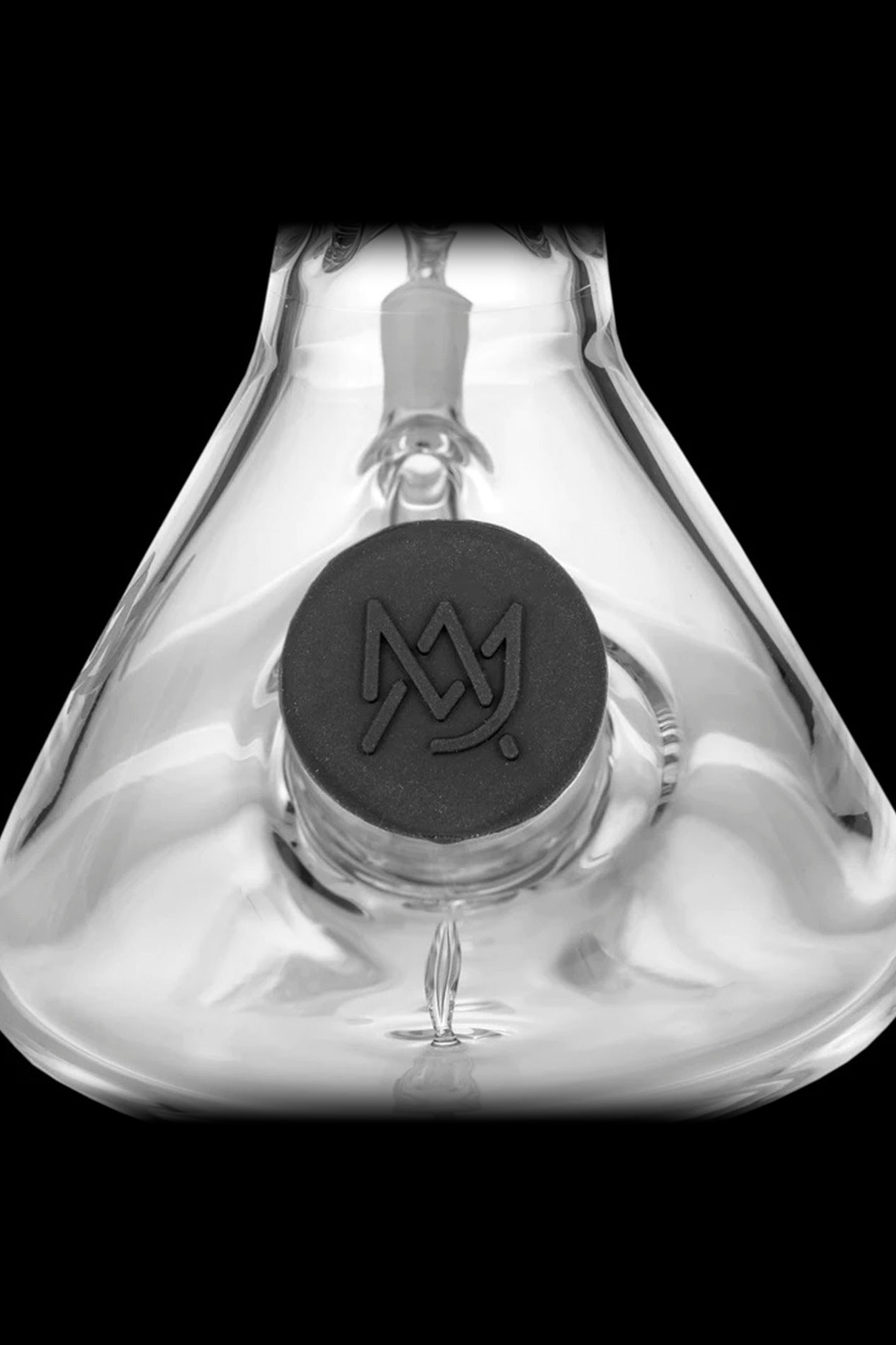 MJ Arsenal Cache Bong: The Ultimate Bong with Built - in Stash Jar