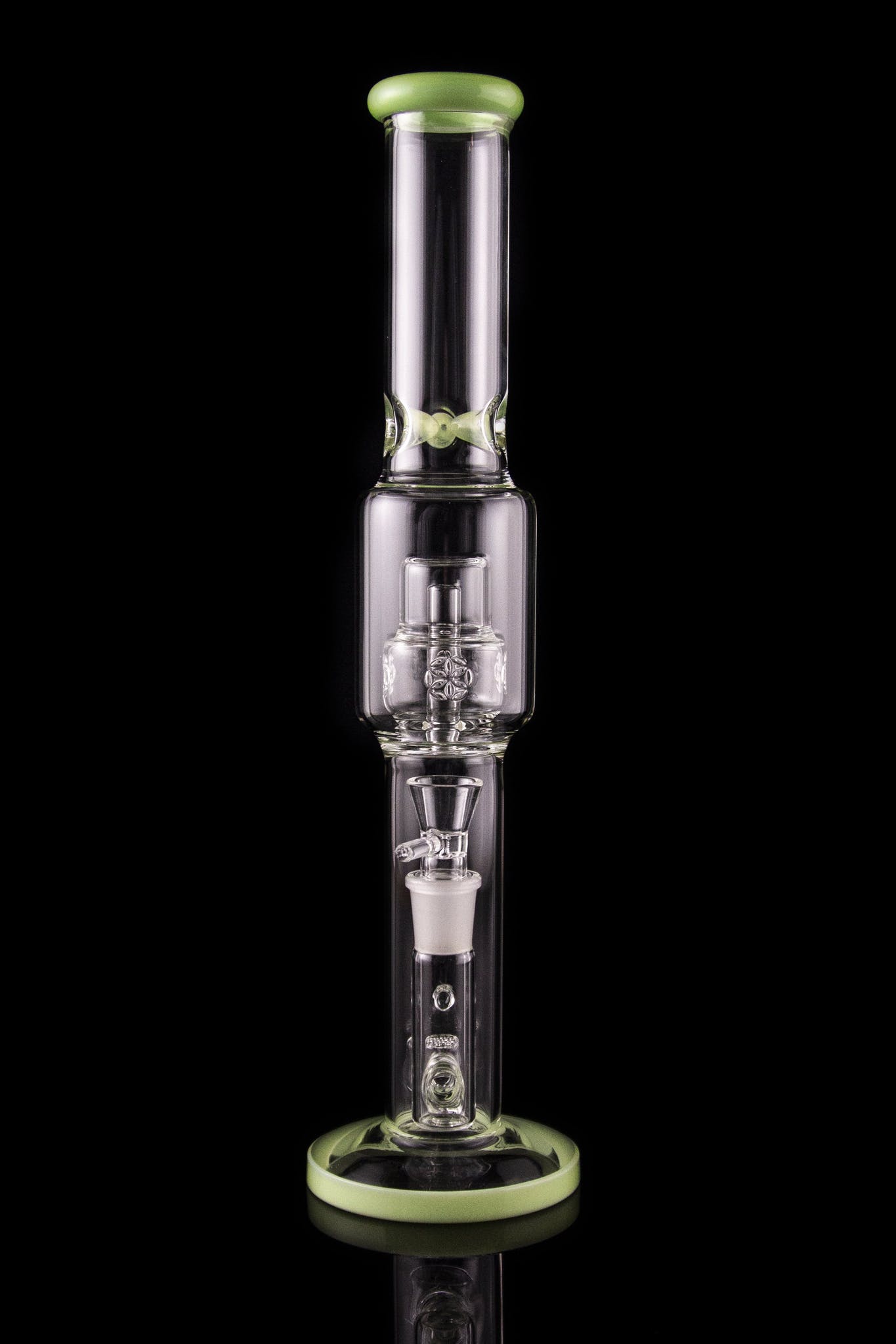 Calibear Tree of Life Straight Tube Water Pipe - A Timeless Smoking Companion