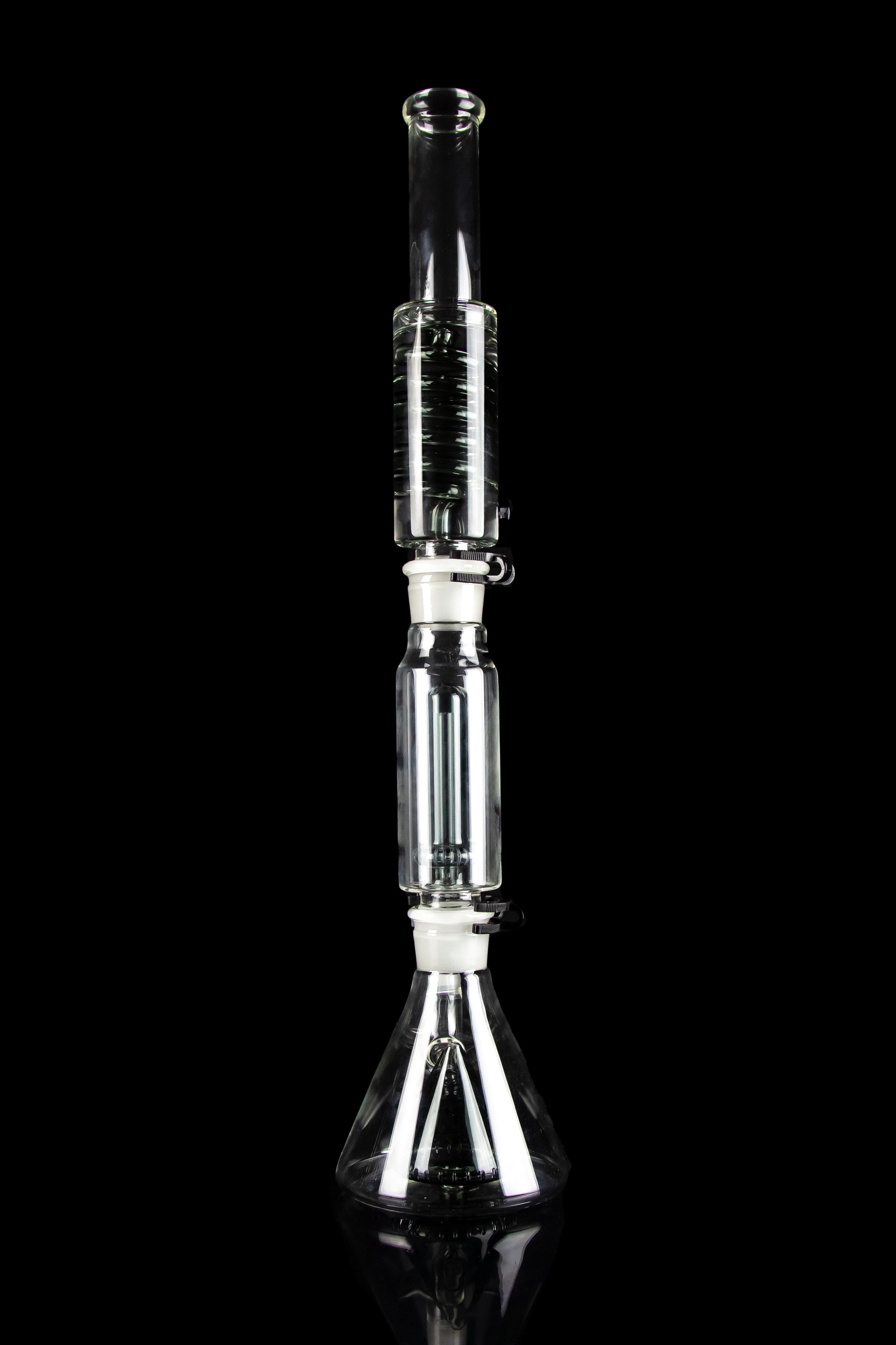 Freeze Pipe Dual Percolation Chamber Bong - The Ultimate Smoking Experience