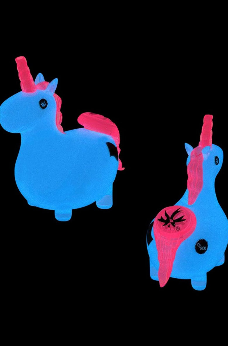 PieceMaker Limited Edition UniKorn Water Pipe - A Magical Smoking Experience