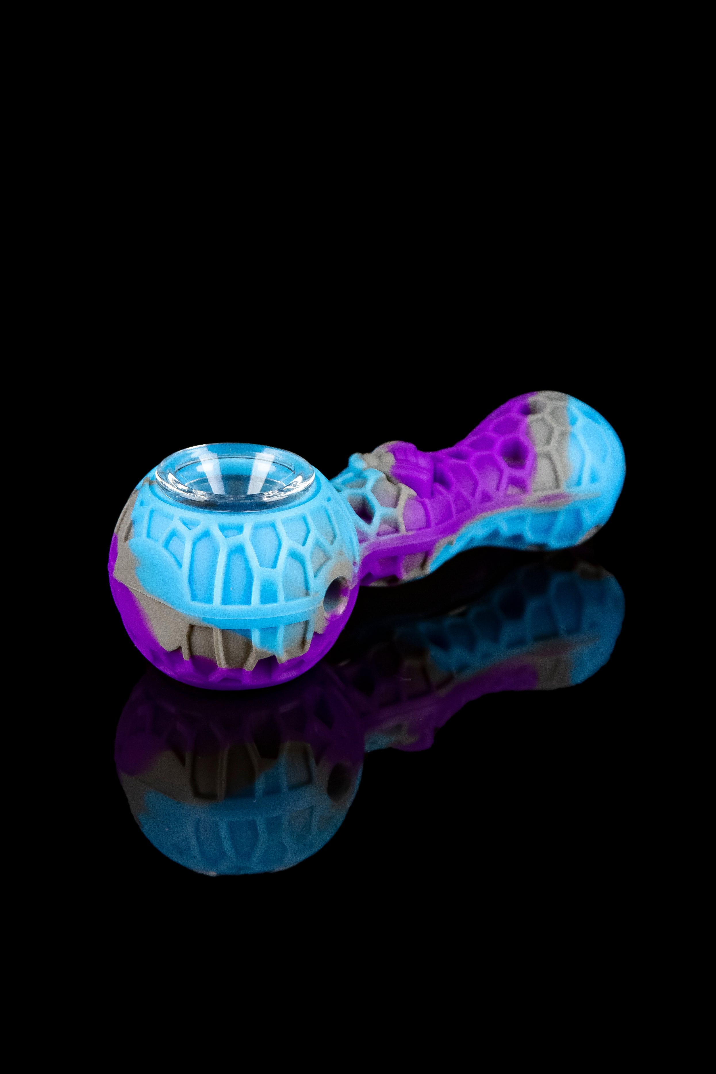 Cloud 8 Beehive Silicone Hand Pipe: Indestructible, Travel-Friendly & Fun!