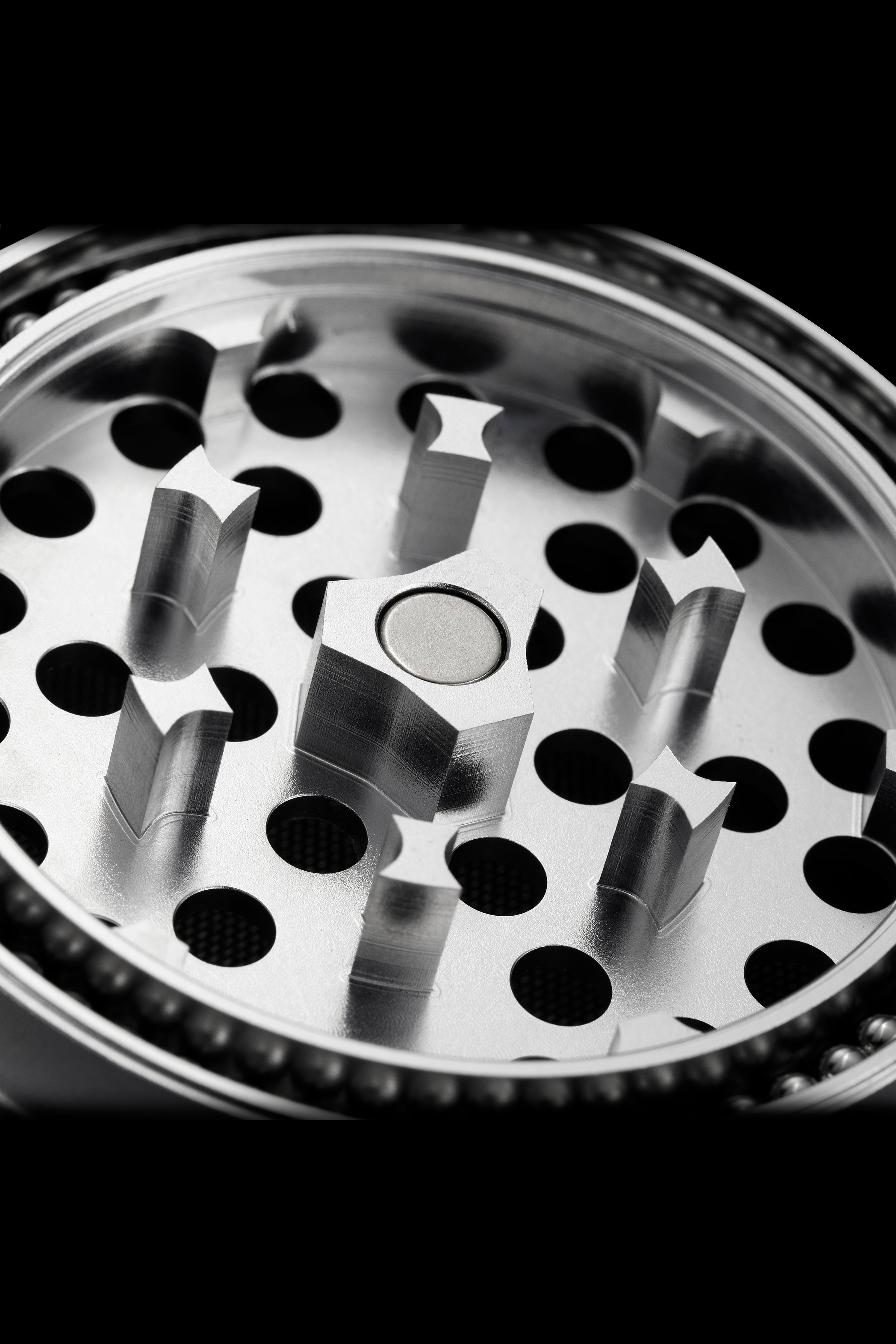 Bear 4 Piece Premium Grinder