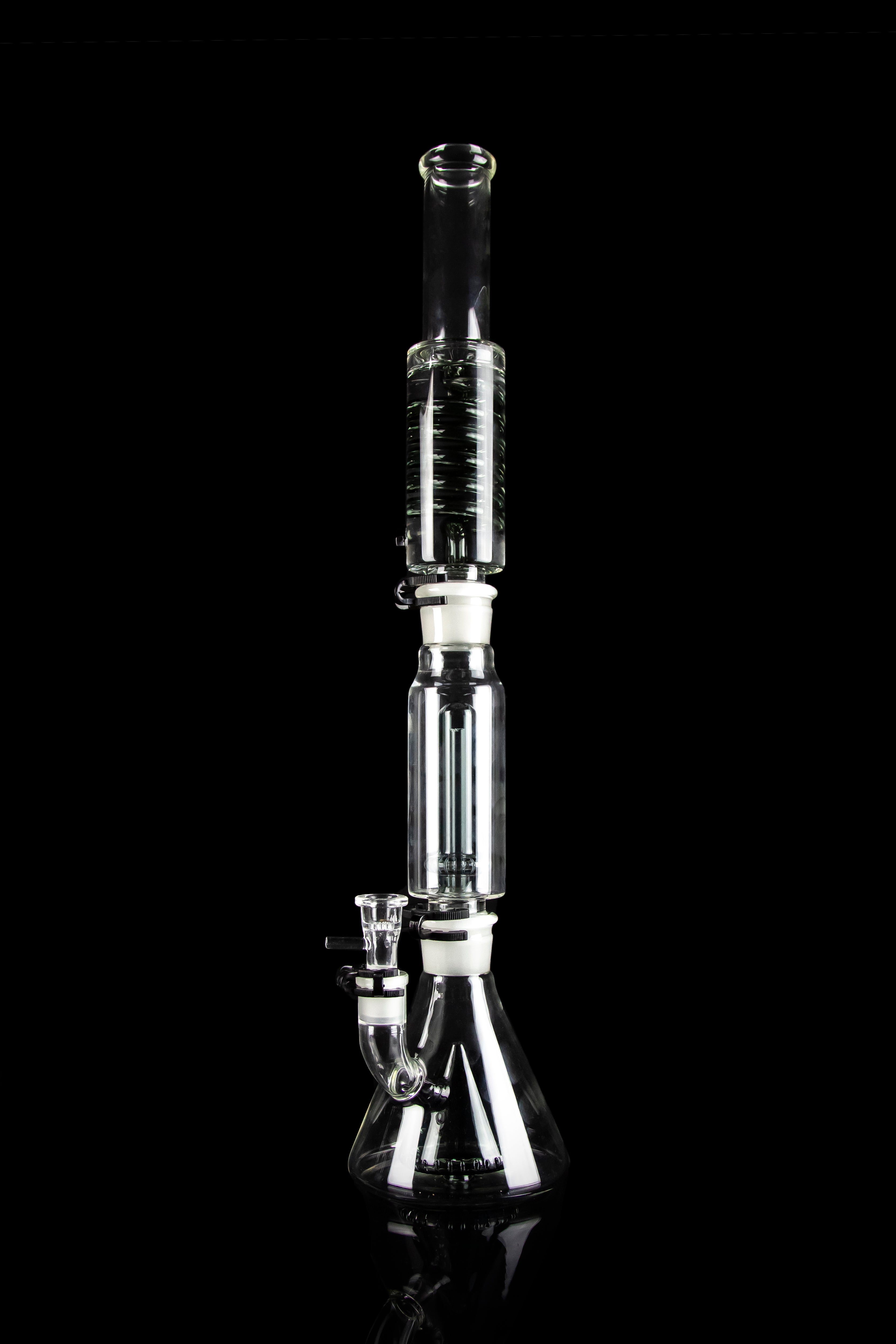 Freeze Pipe Dual Percolation Chamber Bong - The Ultimate Smoking Experience