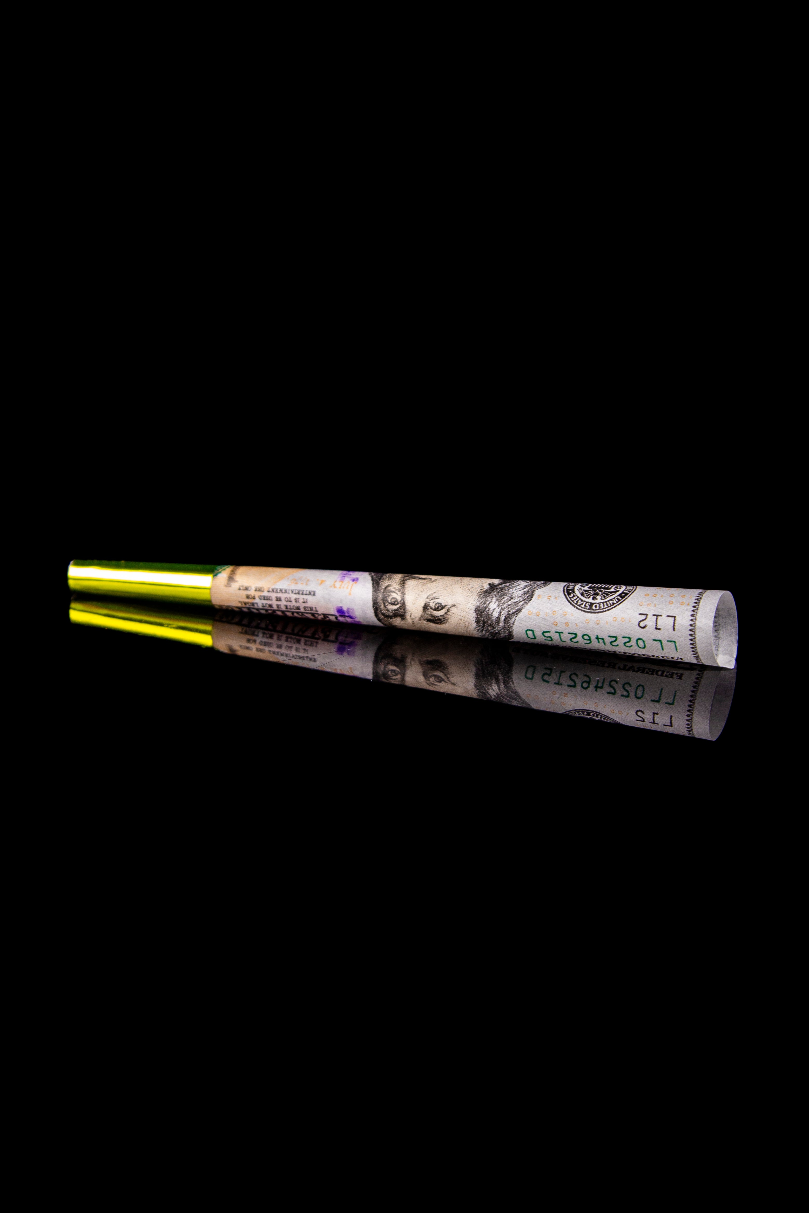 Blunt Babe Trays: Fun Hundred - Dollar Bill Pre - Rolled Cones