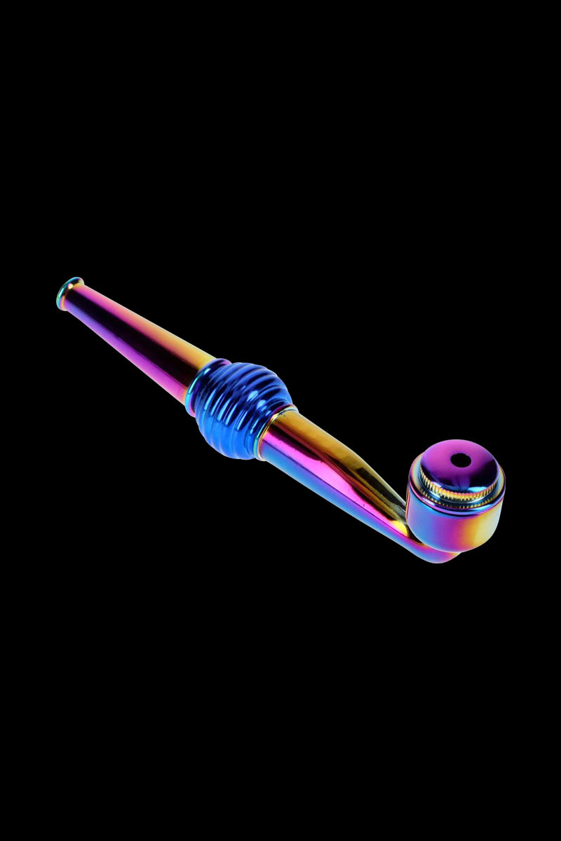 Grip-Friendly Metal Hand Pipe: A Simple Smoking Essential