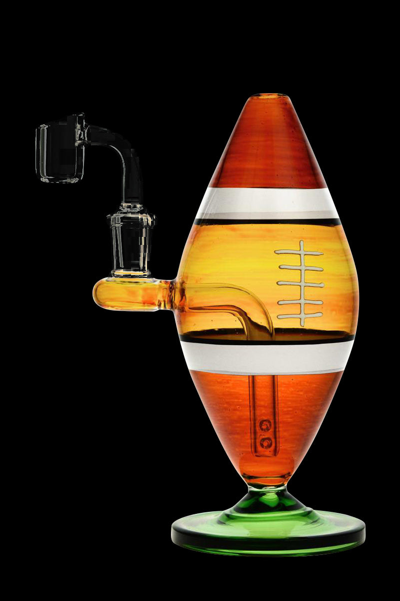 Football-Inspired Oil Rig