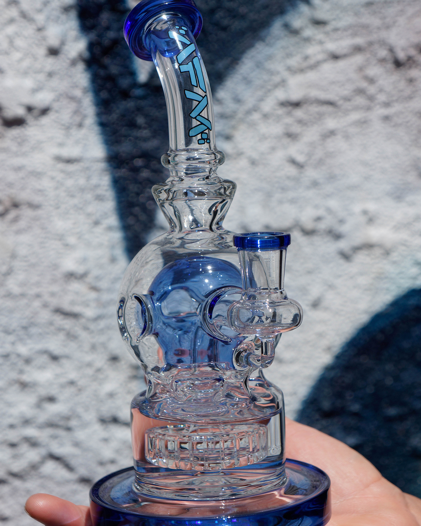 AFM Swiss Glass Shower-Head Perc Glass Water Pipe: A Dabbing Delight
