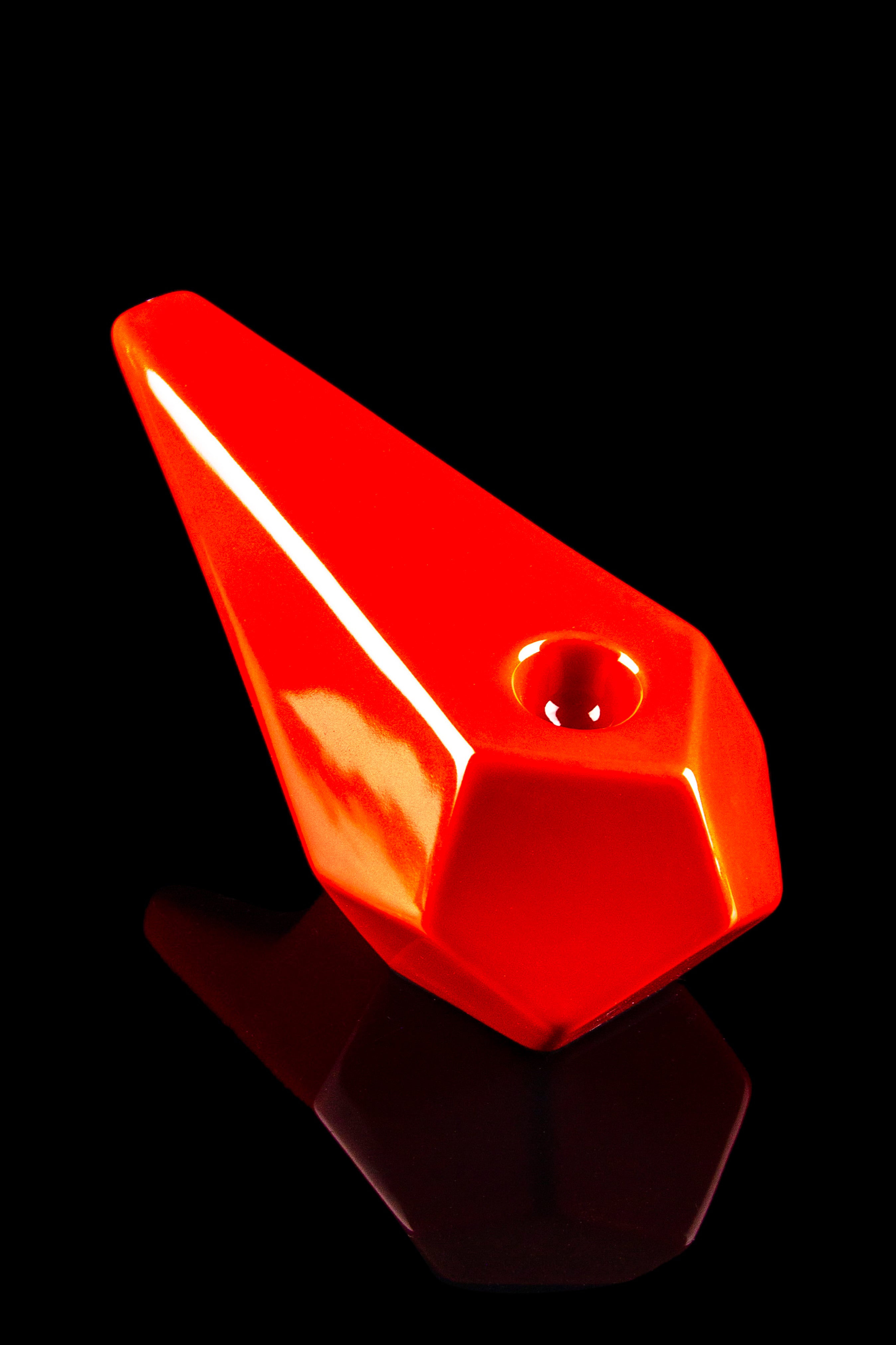 BRNT Designs Prism: Stunning Ceramic Hand Pipe