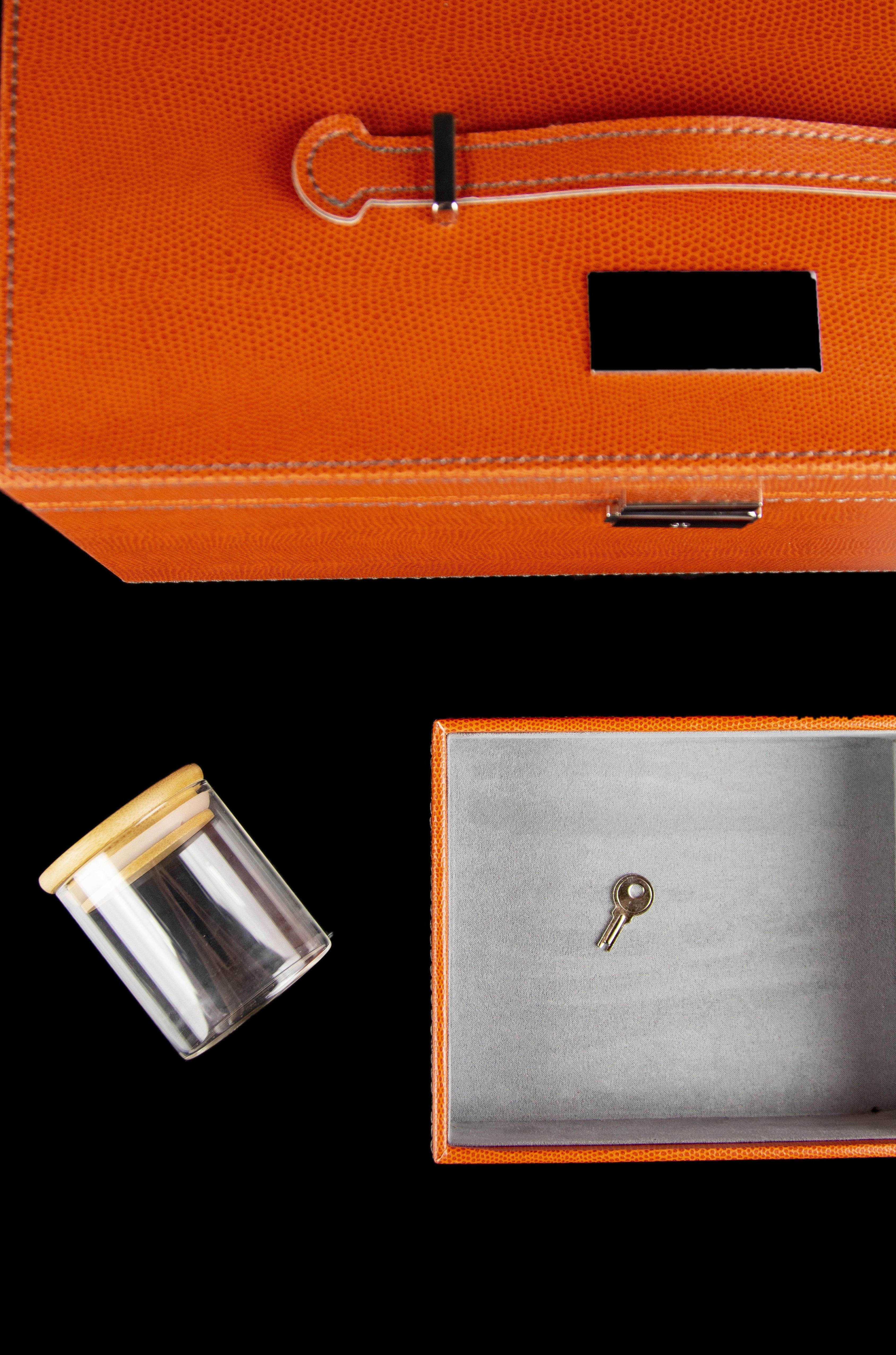 Cache's Exquisite Luxury Vegan Leather Storage Case