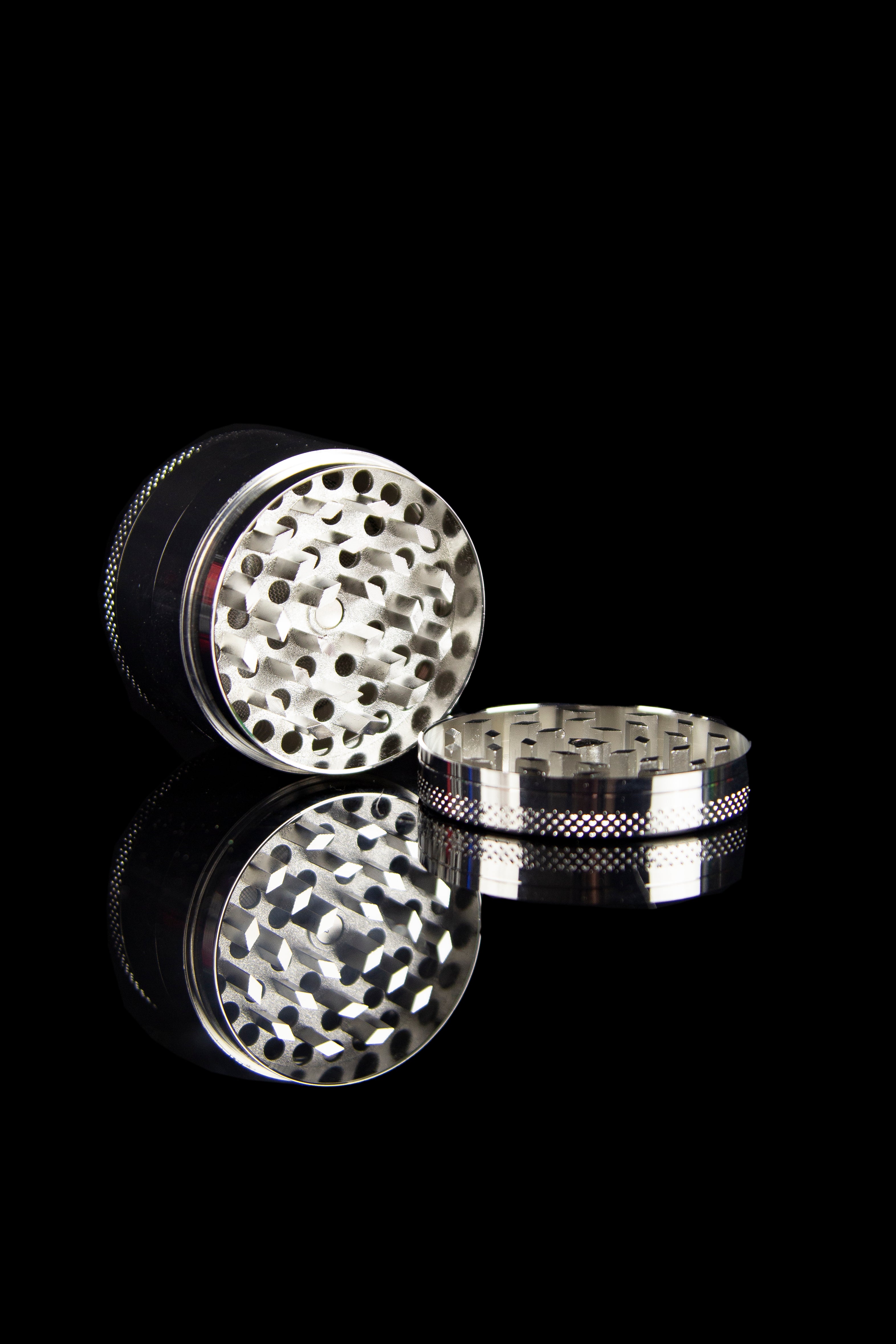 Cloud 8 Zinc Alloy Premium 4-Piece Grinder