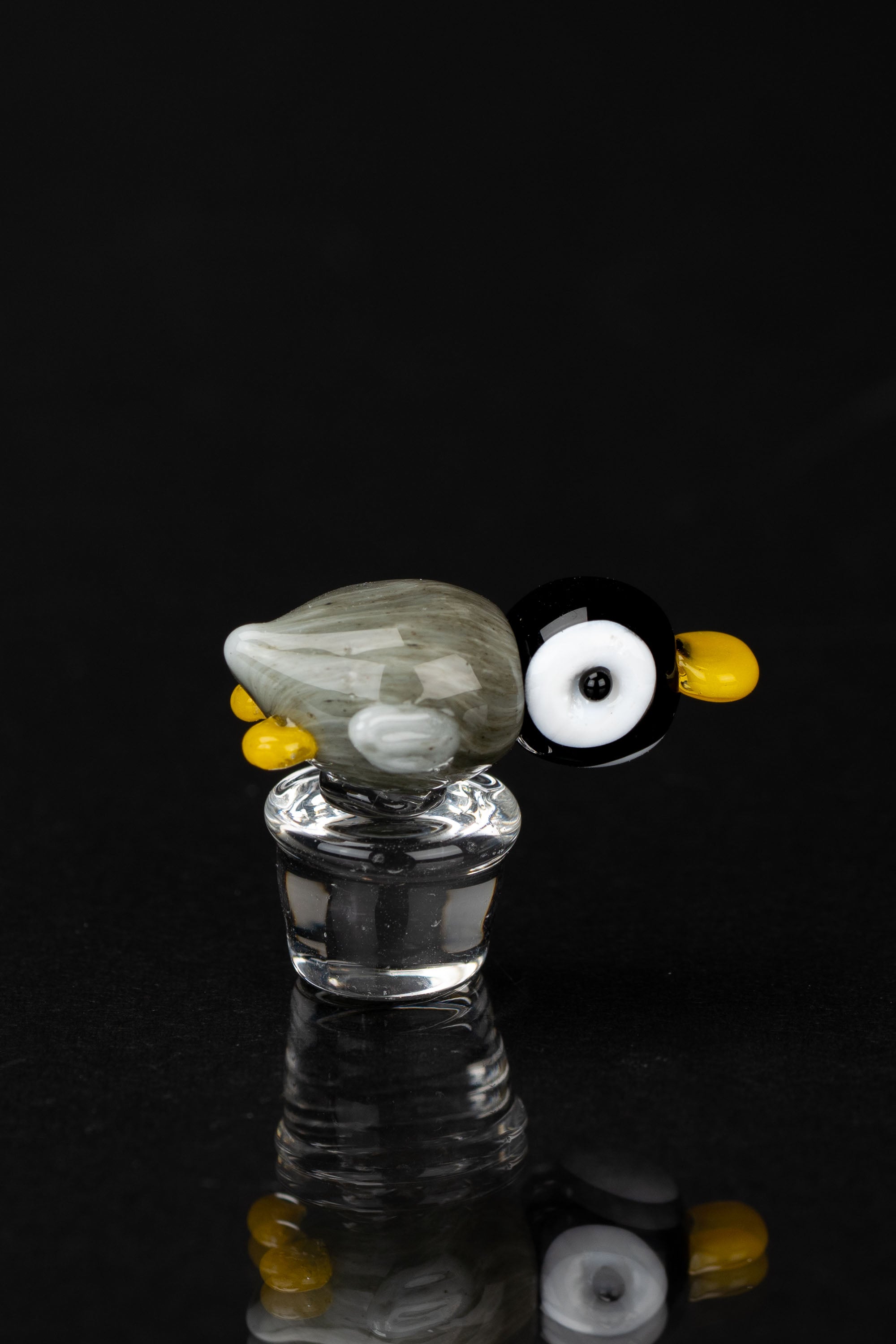 Empire Glassworks Penguin Puffco Peak Pro Carb Cap - A Stunning Vaping Accessory