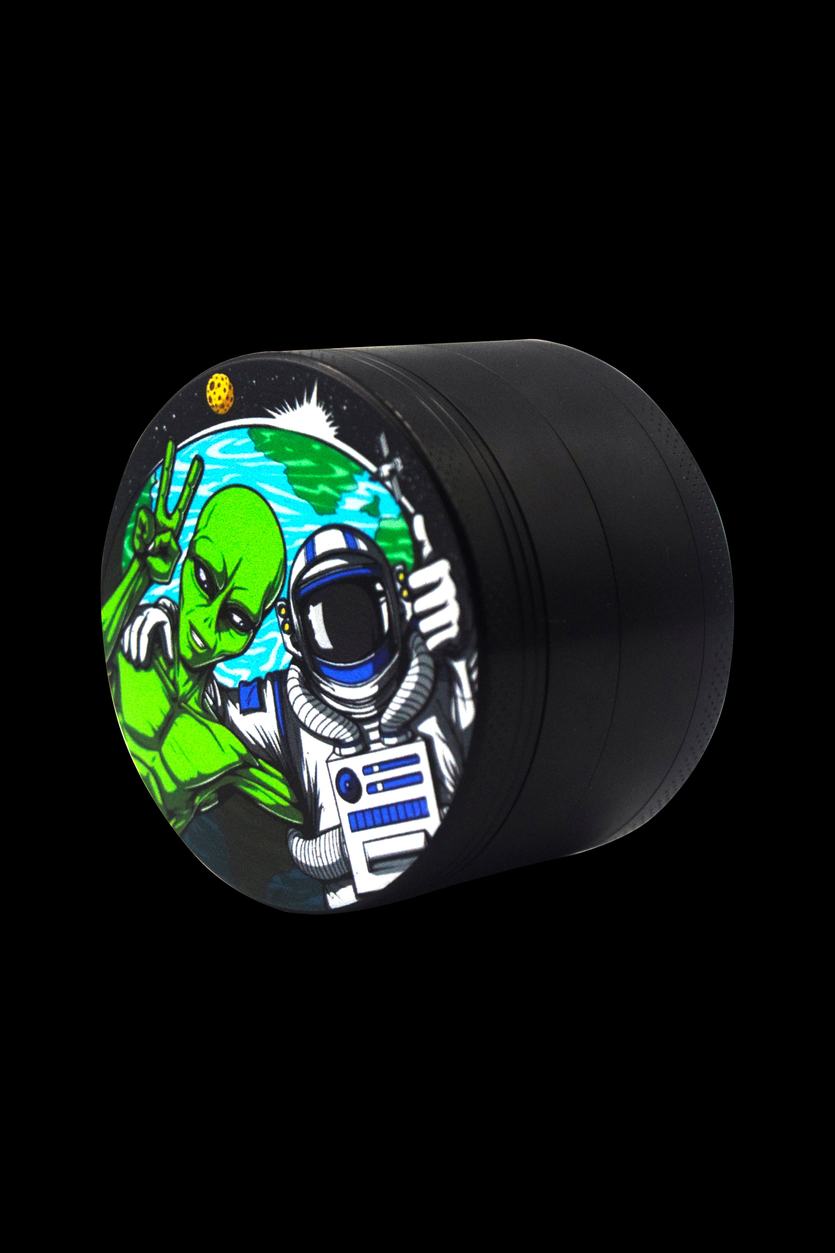 Cloud 8 4-Piece Space Man Grinder - Your Ultimate Grinding Companion