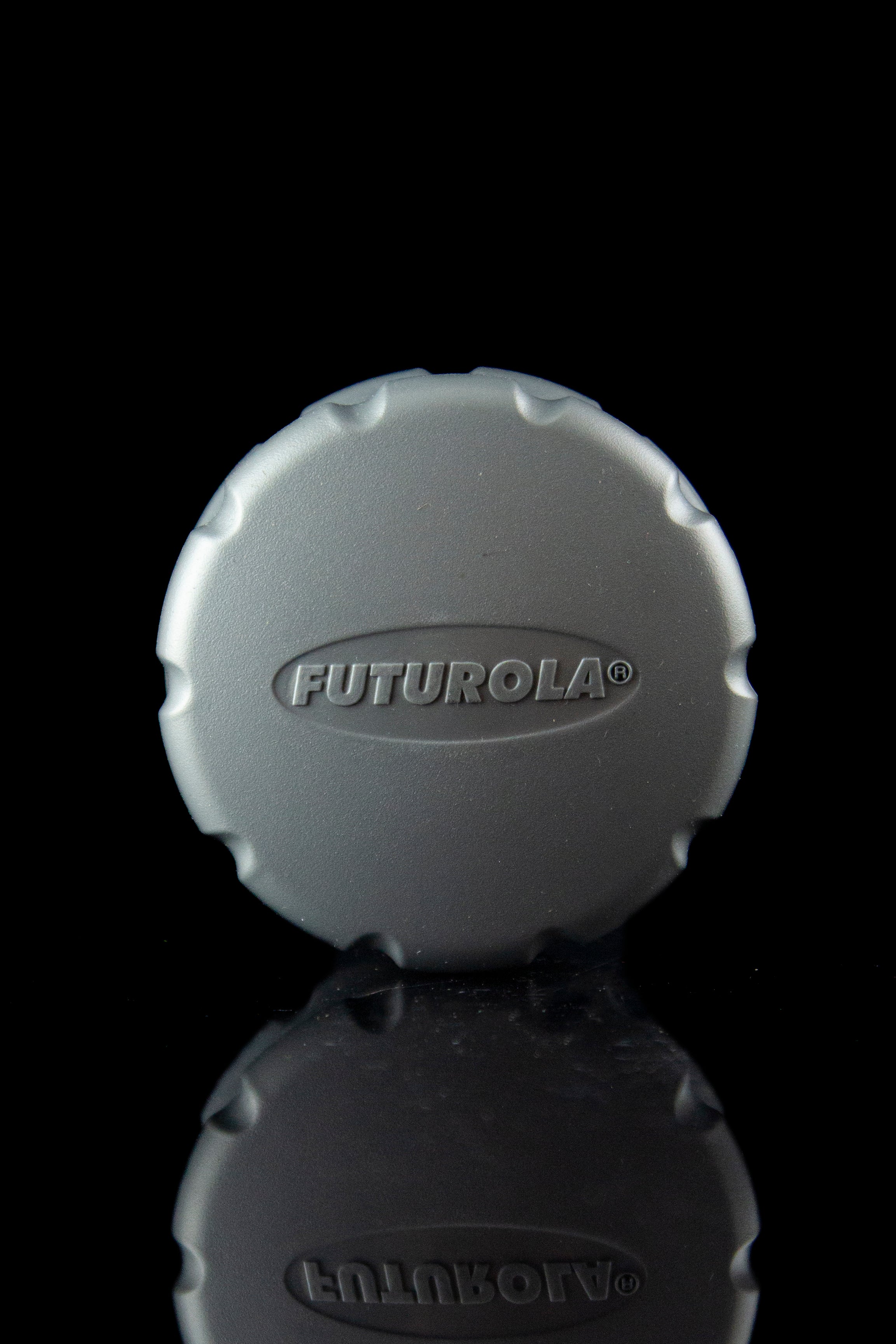 Futurola 63mm 2-Piece Plastic Herbal Grinder: Your Ideal Grinding Companion