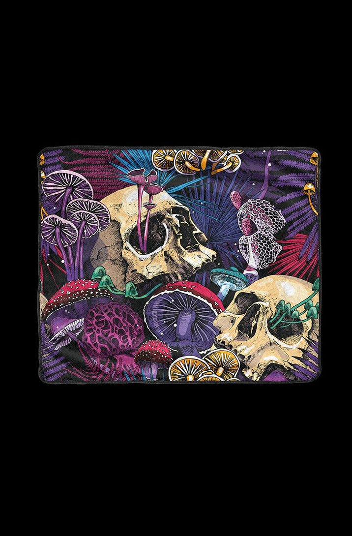 Pulsar Fleece Throw Blanket - The Enchanting Forgotten Trip