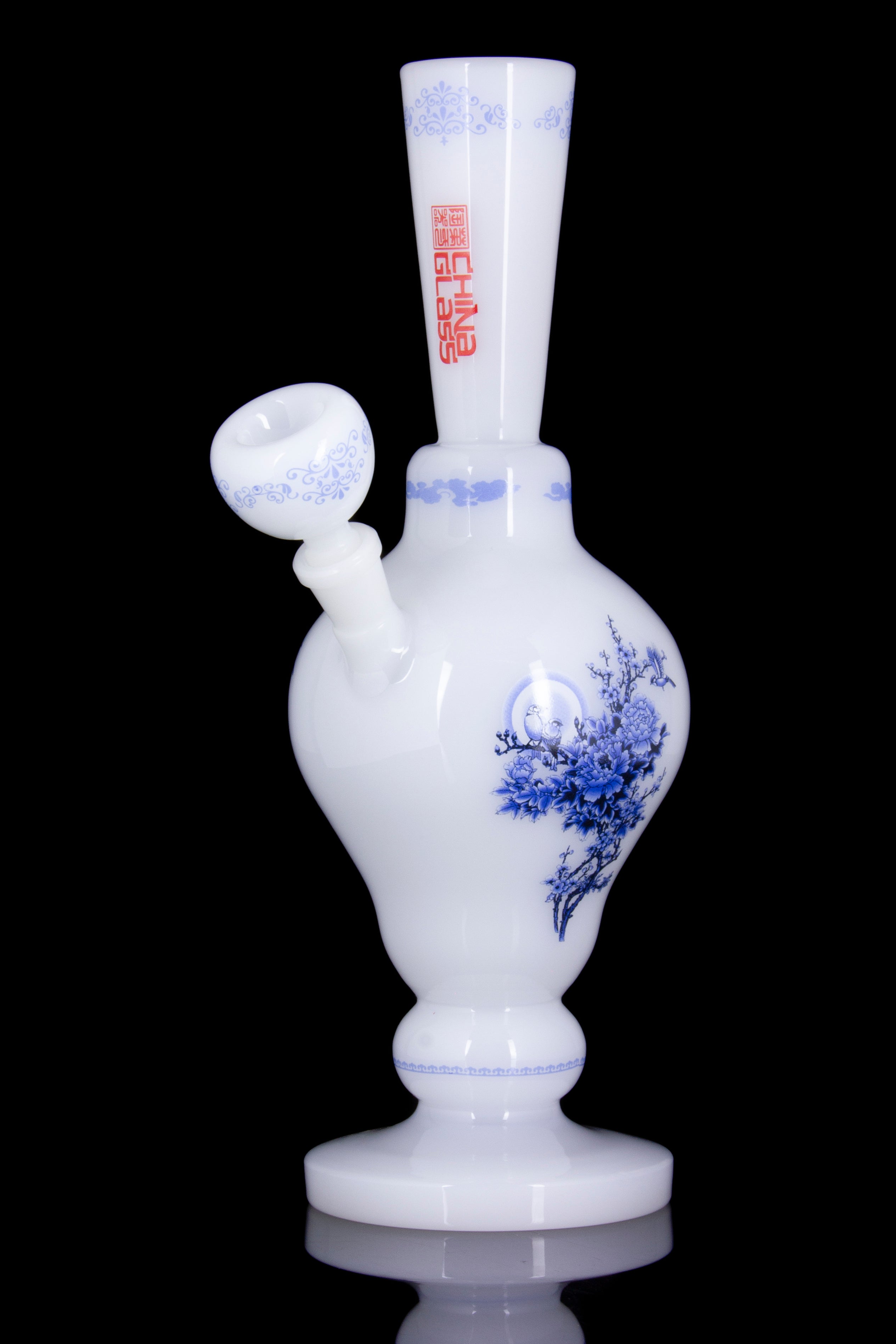 Stunning Ornate Chinese Vase Glass Bong from the Cao Cao Dynasty