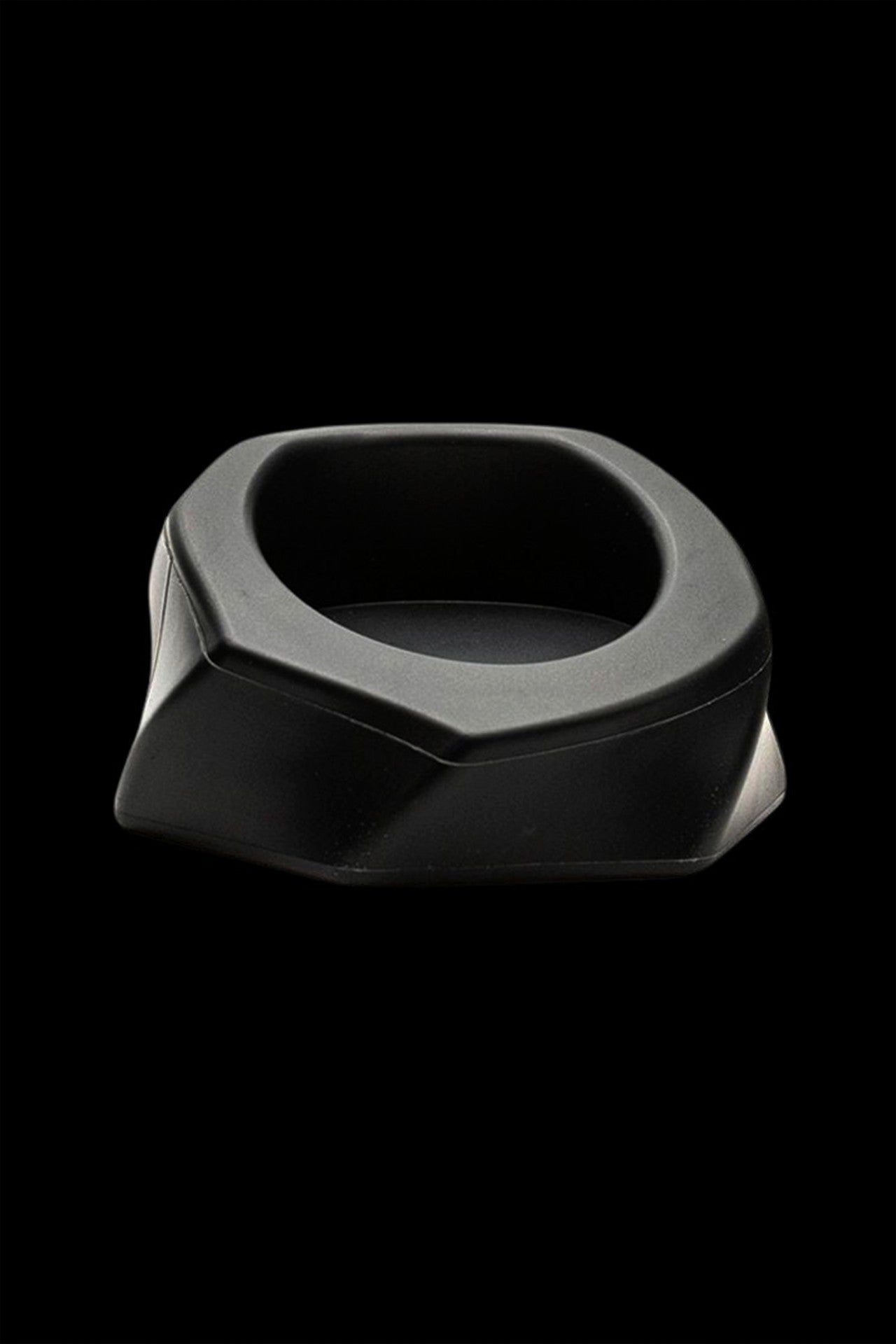 Focus V AERIS - The Ultimate Wireless Charging Dock