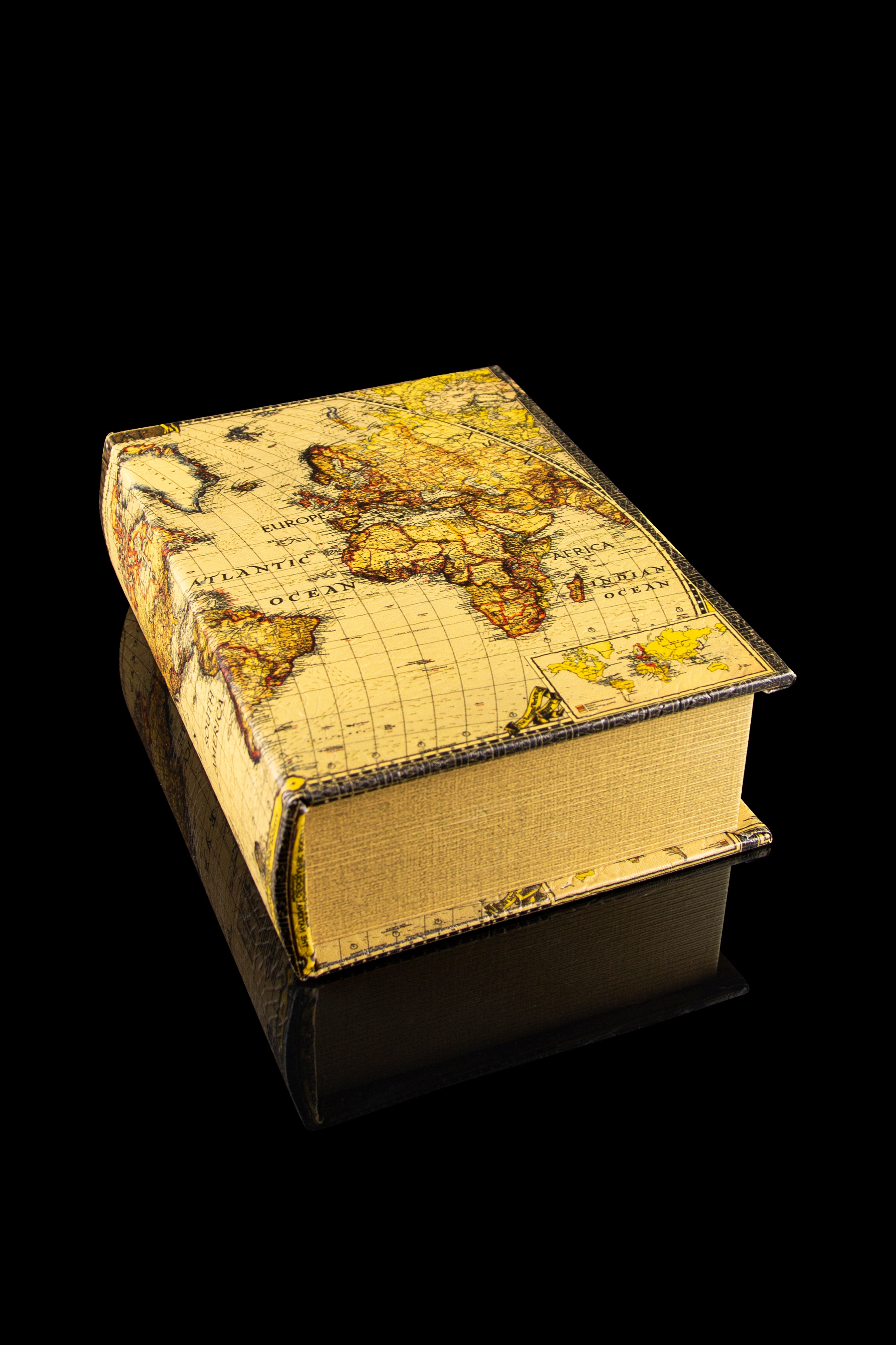 Hakuna Supply's Stylish Locking Book Box