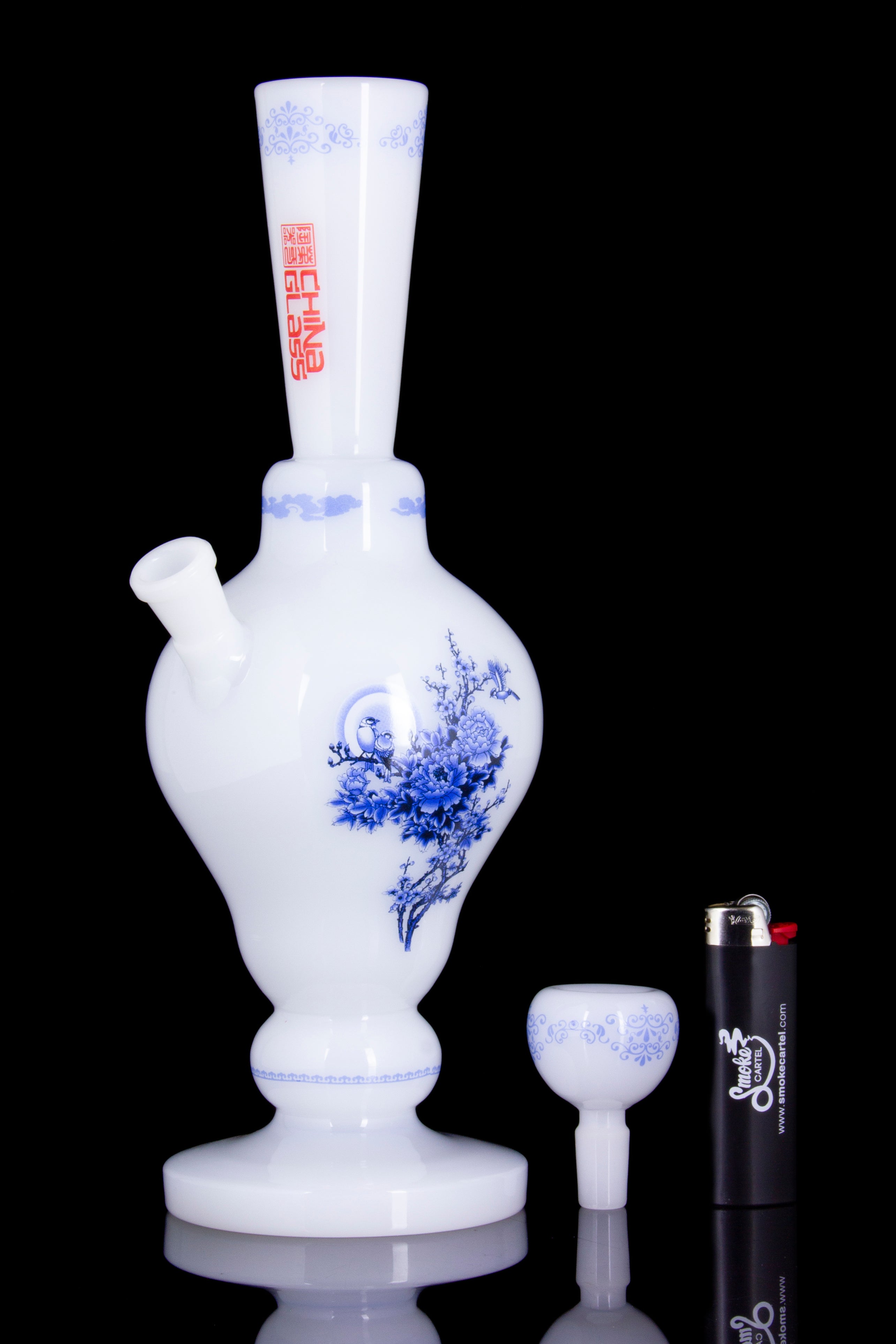 Stunning Ornate Chinese Vase Glass Bong from the Cao Cao Dynasty