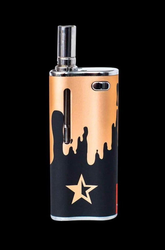 Famous Brandz Surrender Cartridge Vape - The Ultimate On - the - Go Vaping Device