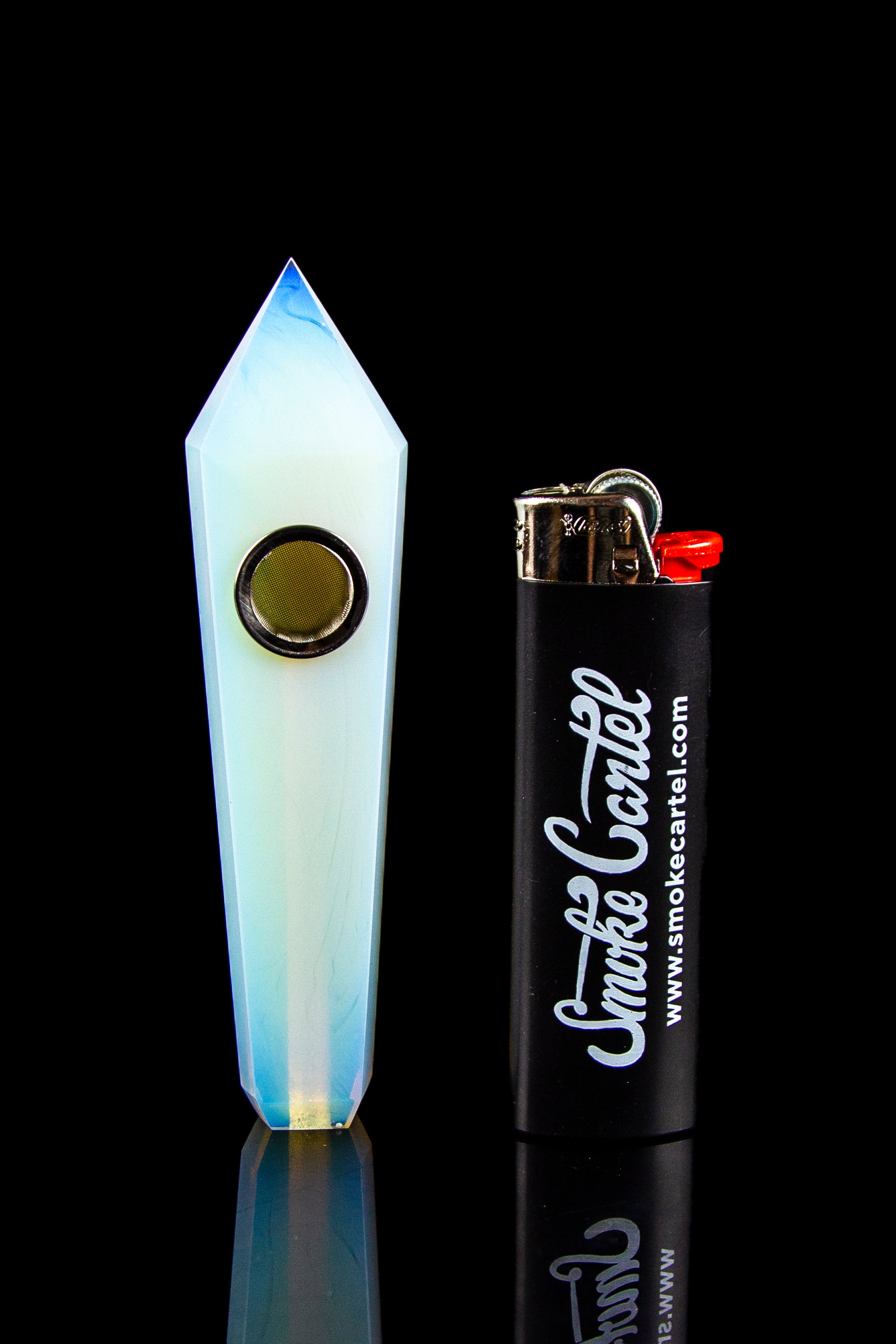 Blunt Babe Trays Opalite Crystal Gemstone Hand Pipe - A Stunning Smoking Companion