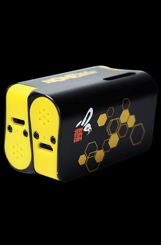 HoneyStick BeeMaster Twin Double Cartridge Vaporizer - An Out - of - this - World Vaping Experience