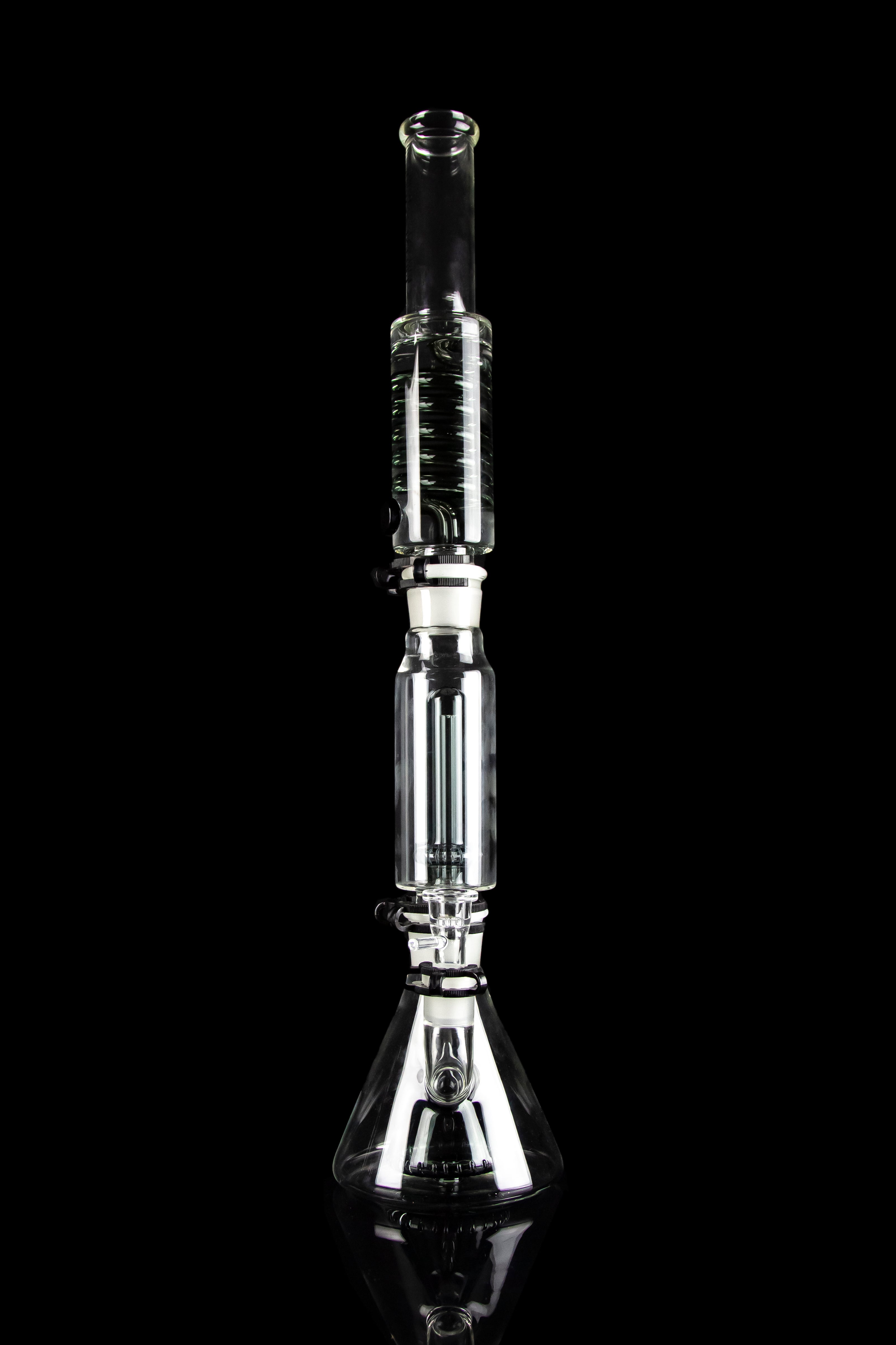 Freeze Pipe Dual Percolation Chamber Bong - The Ultimate Smoking Experience