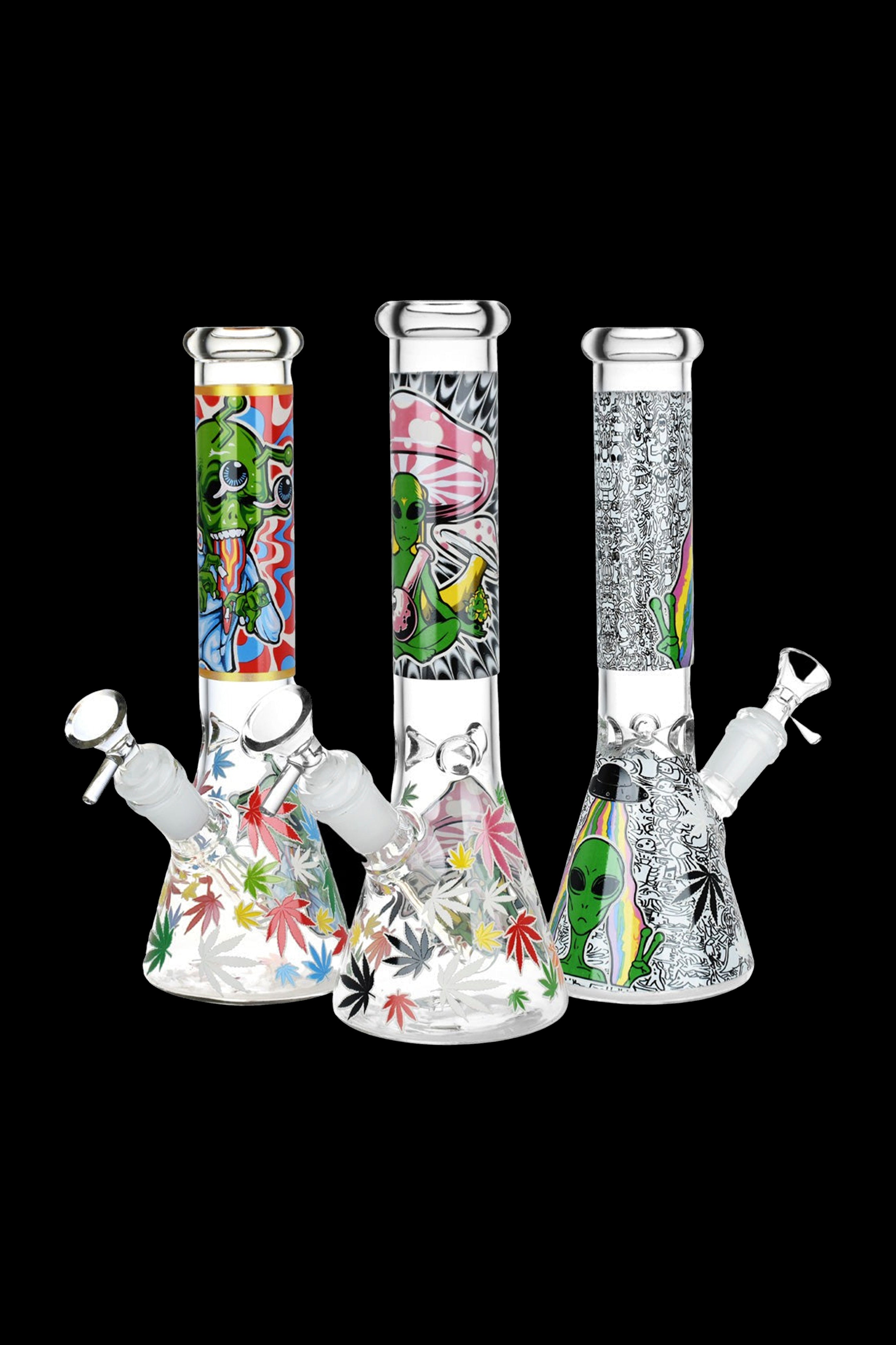 Enchanting Glow Alien & Hemp Leaves Beaker Water Pipe