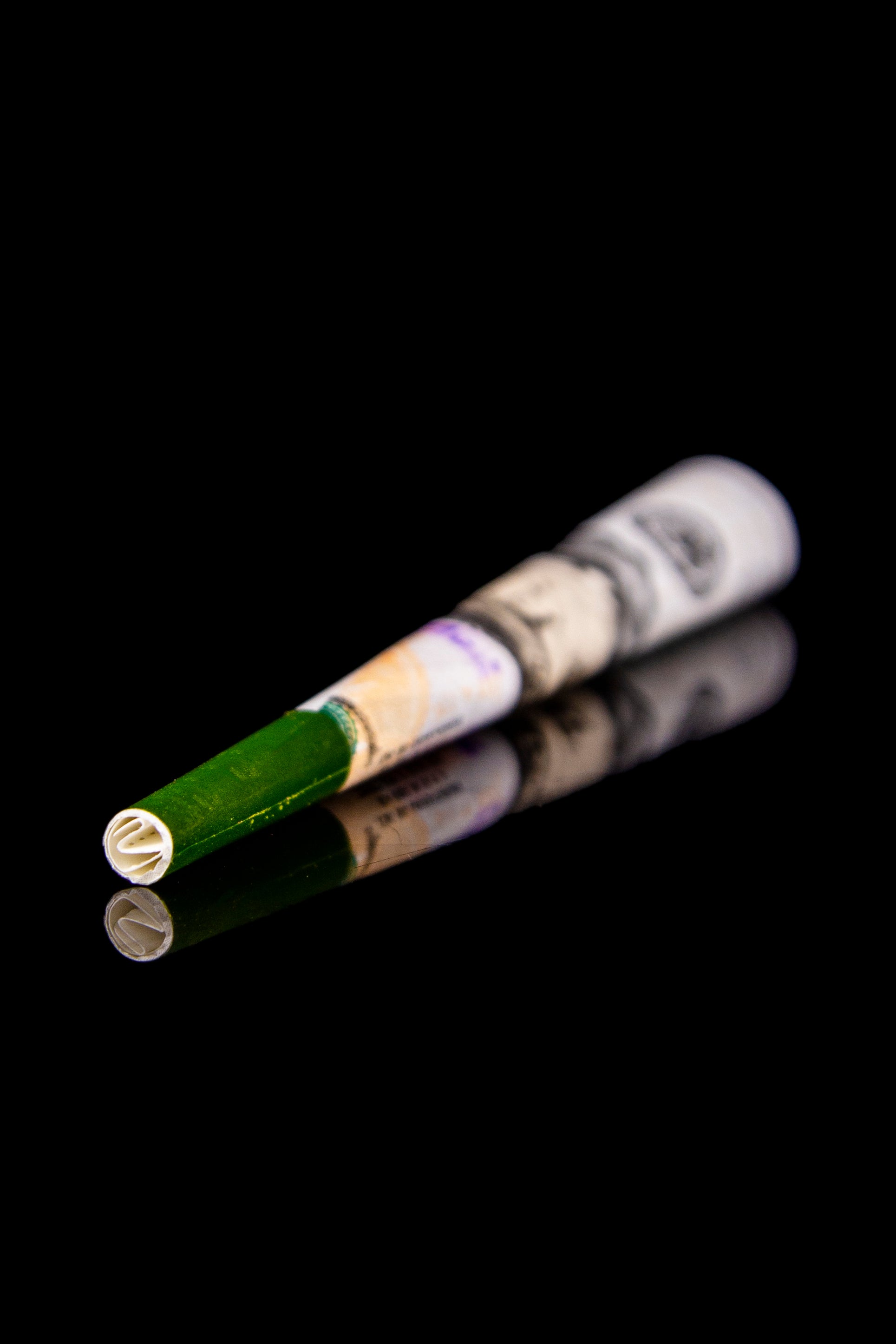 Blunt Babe Trays: Fun Hundred - Dollar Bill Pre - Rolled Cones