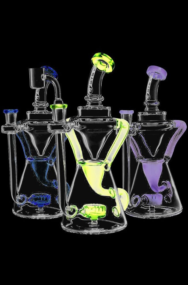 Pulsar Elegance Gravity Fed Recycler: A Stunning Smoking Marvel