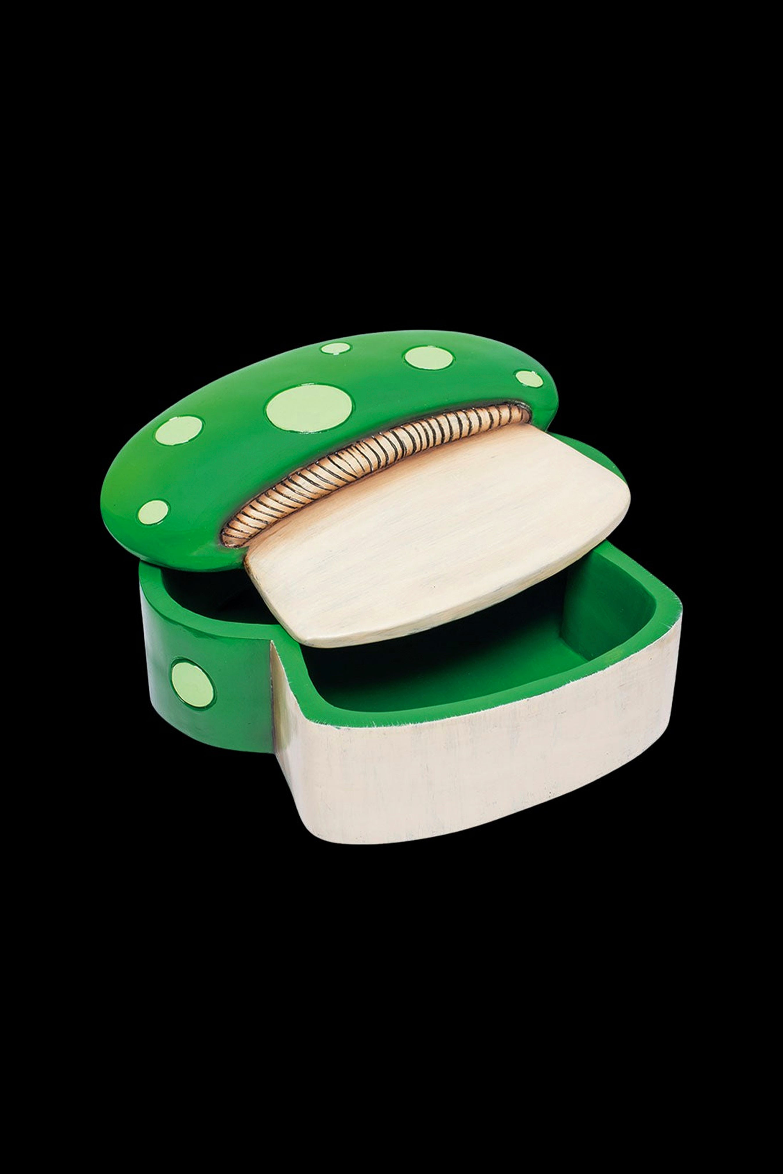 Fujima Gaming Mushroom Polyresin Stash Box - A Must - Have for Gamers!