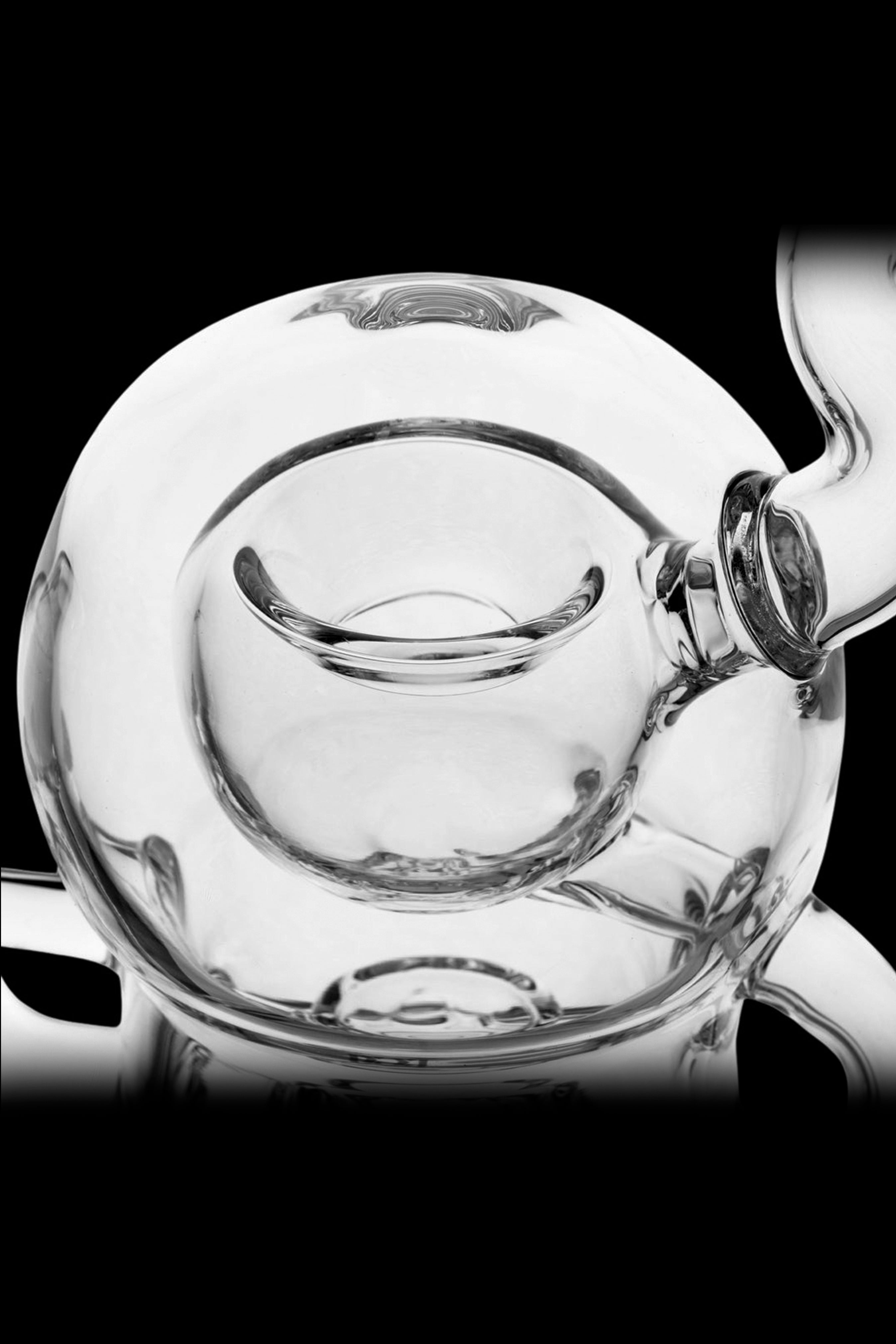 MJ Arsenal Plasma Core Dab Rig - A Revolutionary Dabbing Masterpiece