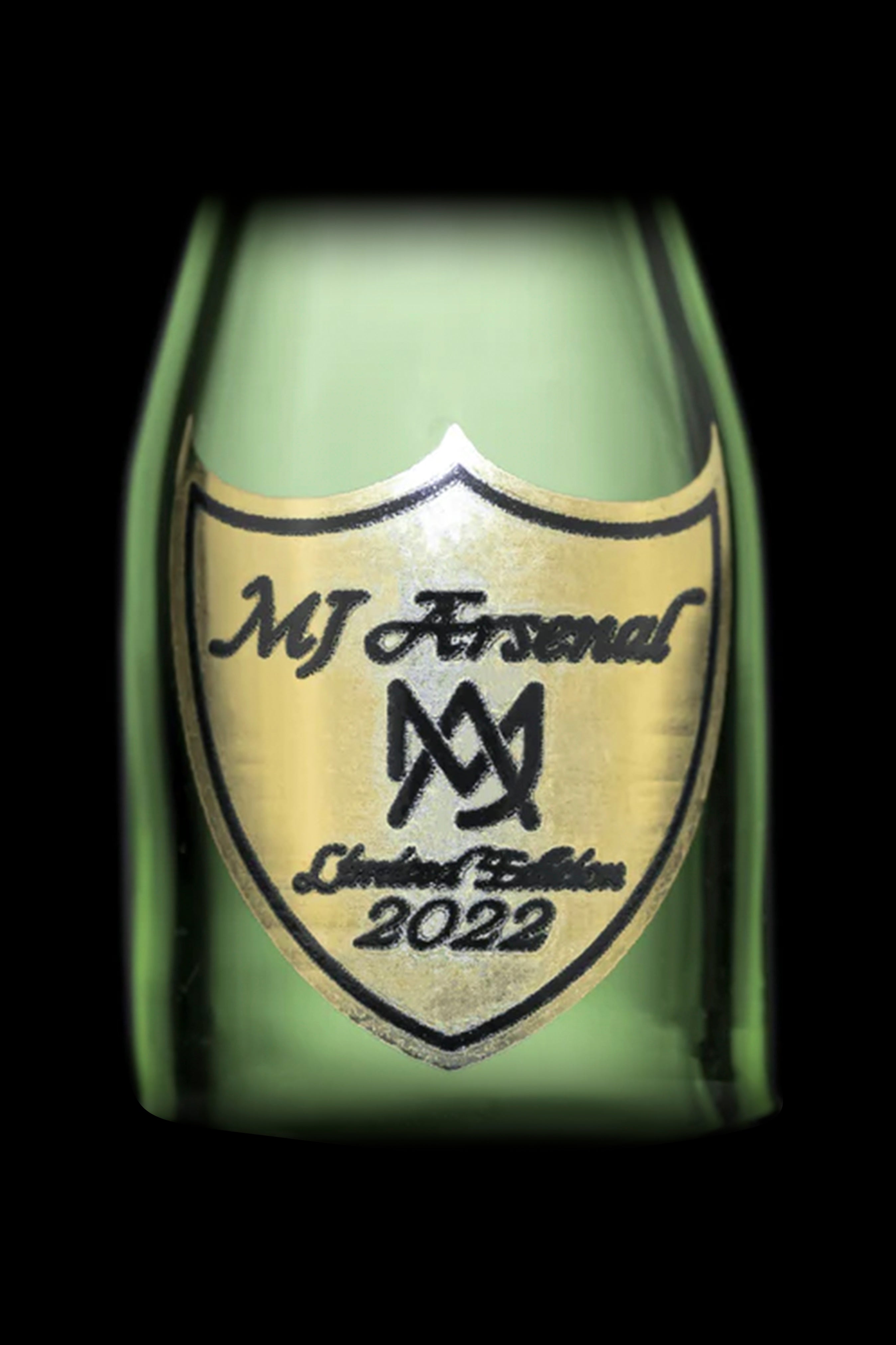 MJ Arsenal's Stunning Champagne Bottle Carb Cap