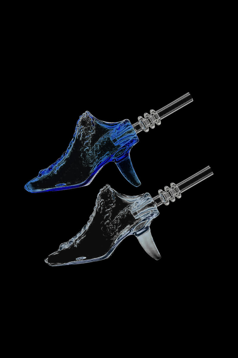 Elegant Renaissance-Inspired High Heel Dab Straw Collector