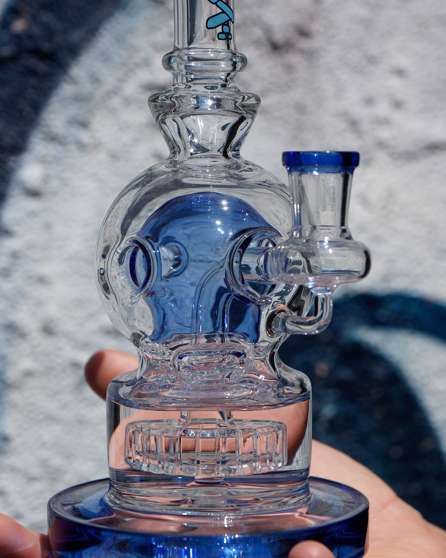 AFM Swiss Glass Shower-Head Perc Glass Water Pipe: A Dabbing Delight