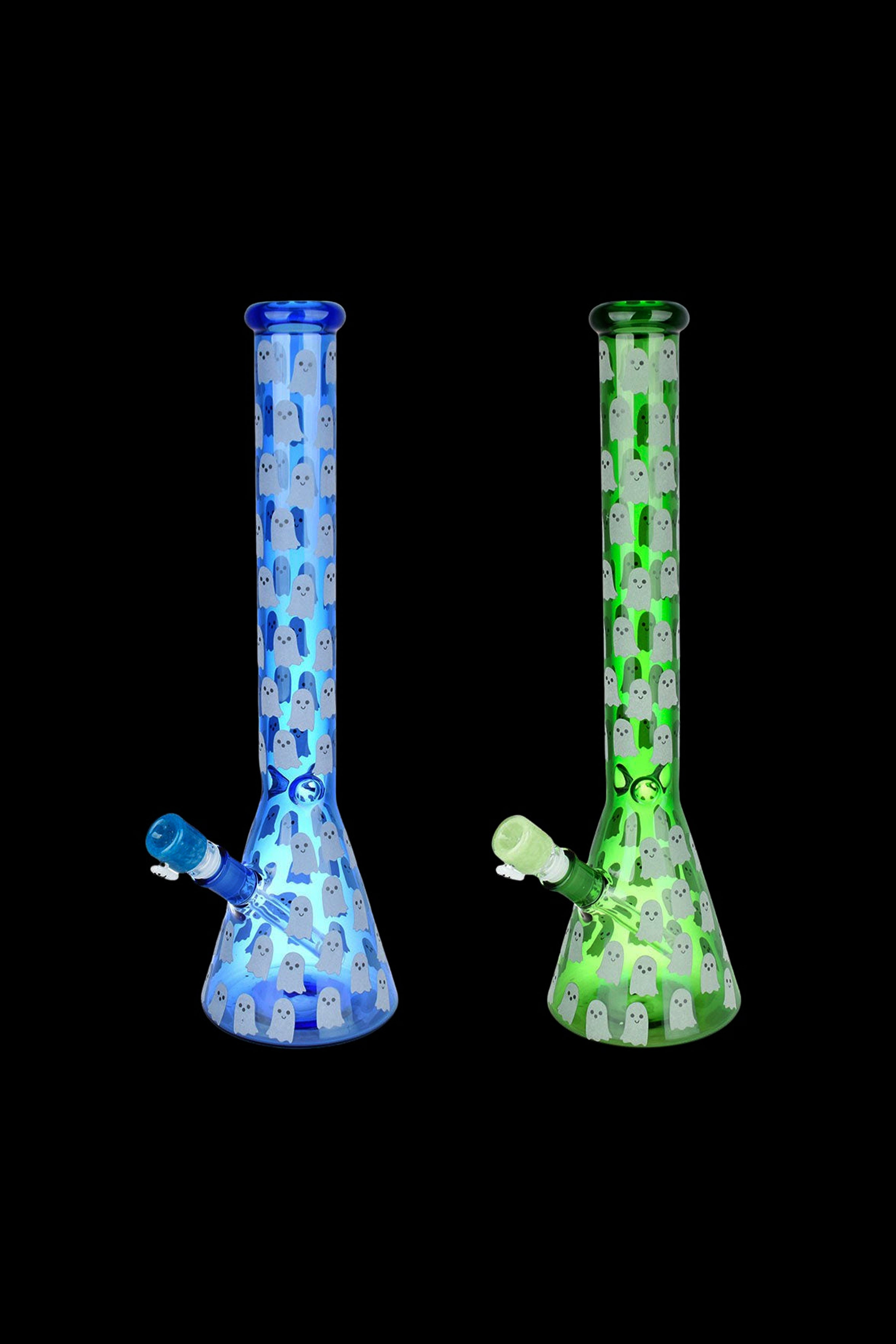 Spooky Glow Beaker Water Pipe - A Must - Have for Smoking Enthusiasts
