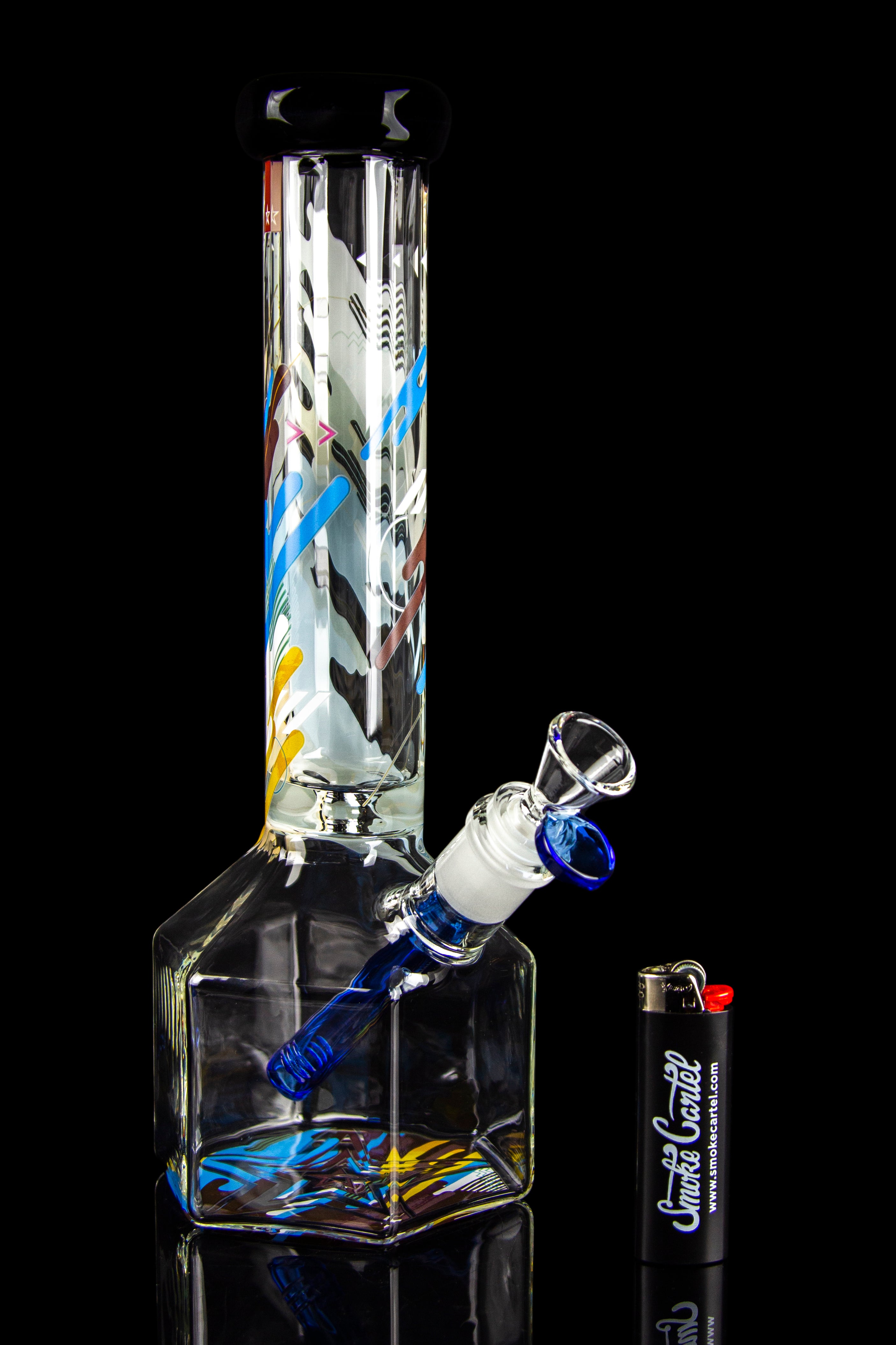 Famous Brandz Futuristic Octagon Water Pipe