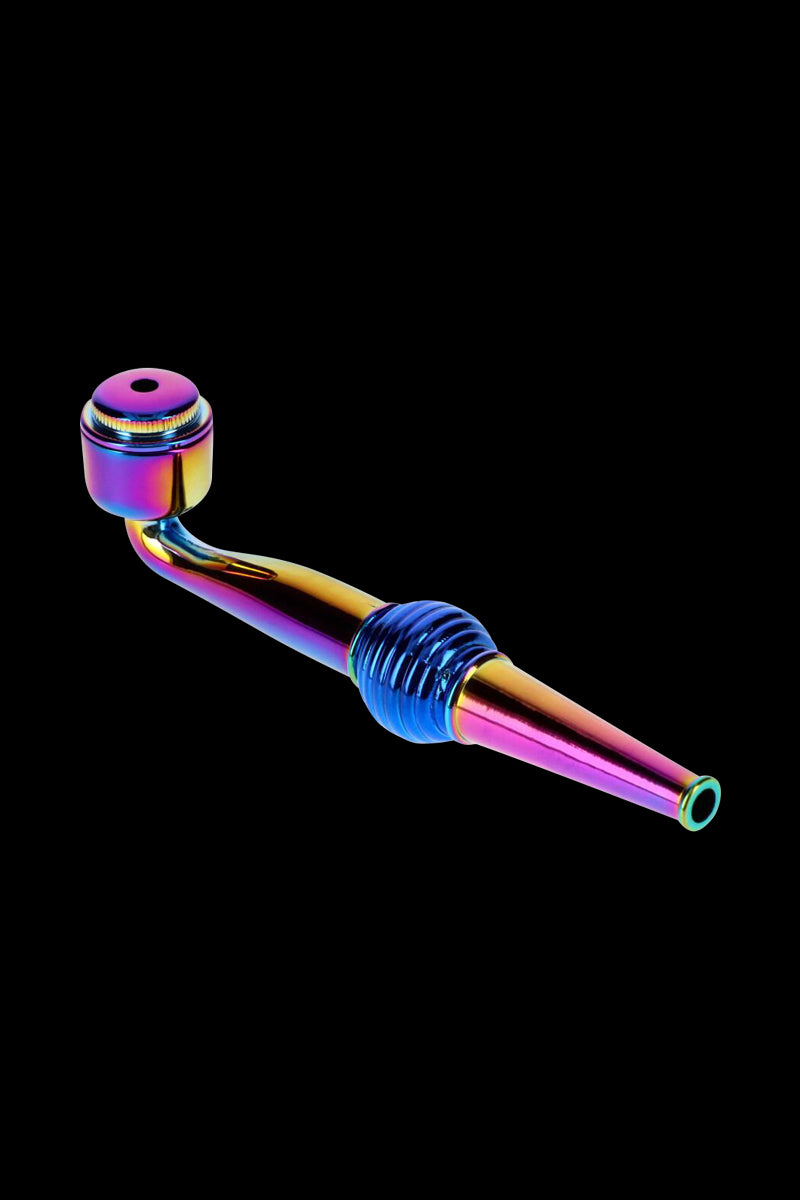 Grip-Friendly Metal Hand Pipe: A Simple Smoking Essential