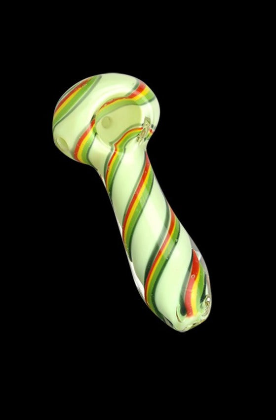 Vibrant Green Rasta Twist Spoon Pipe - A Colorful Smoking Essential