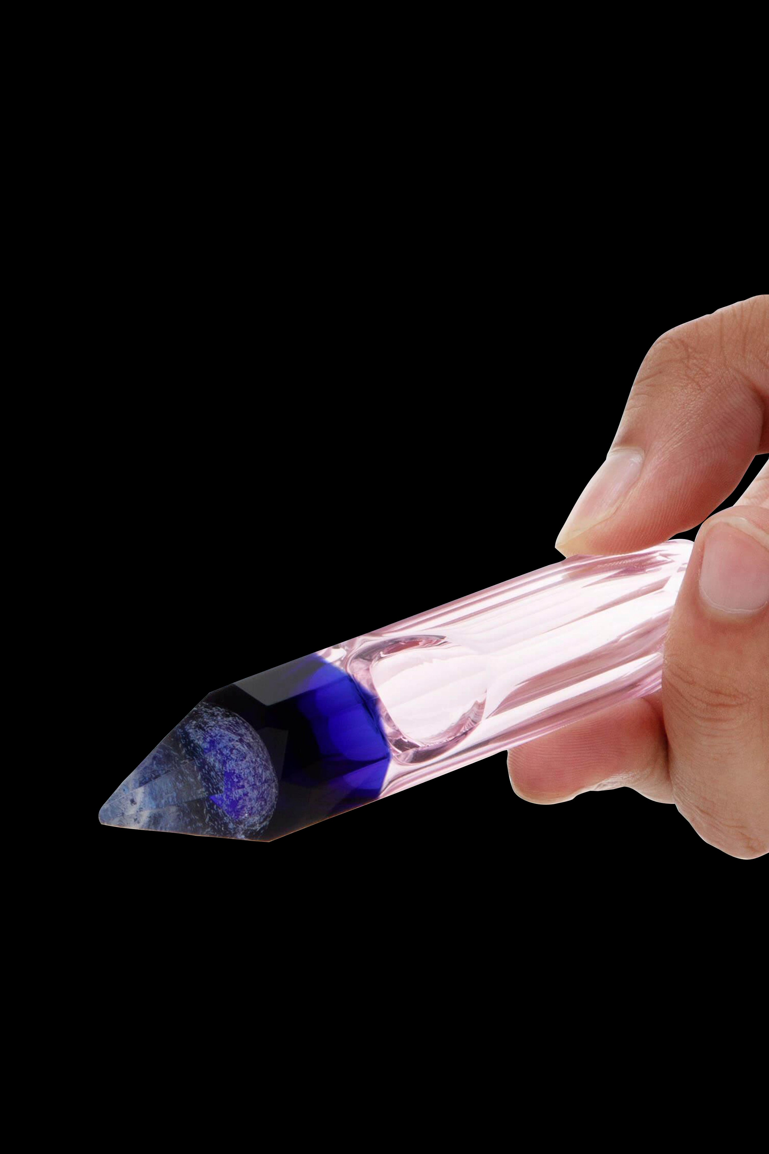 Pilot Diary's Stunning Crystal Hand Pipe
