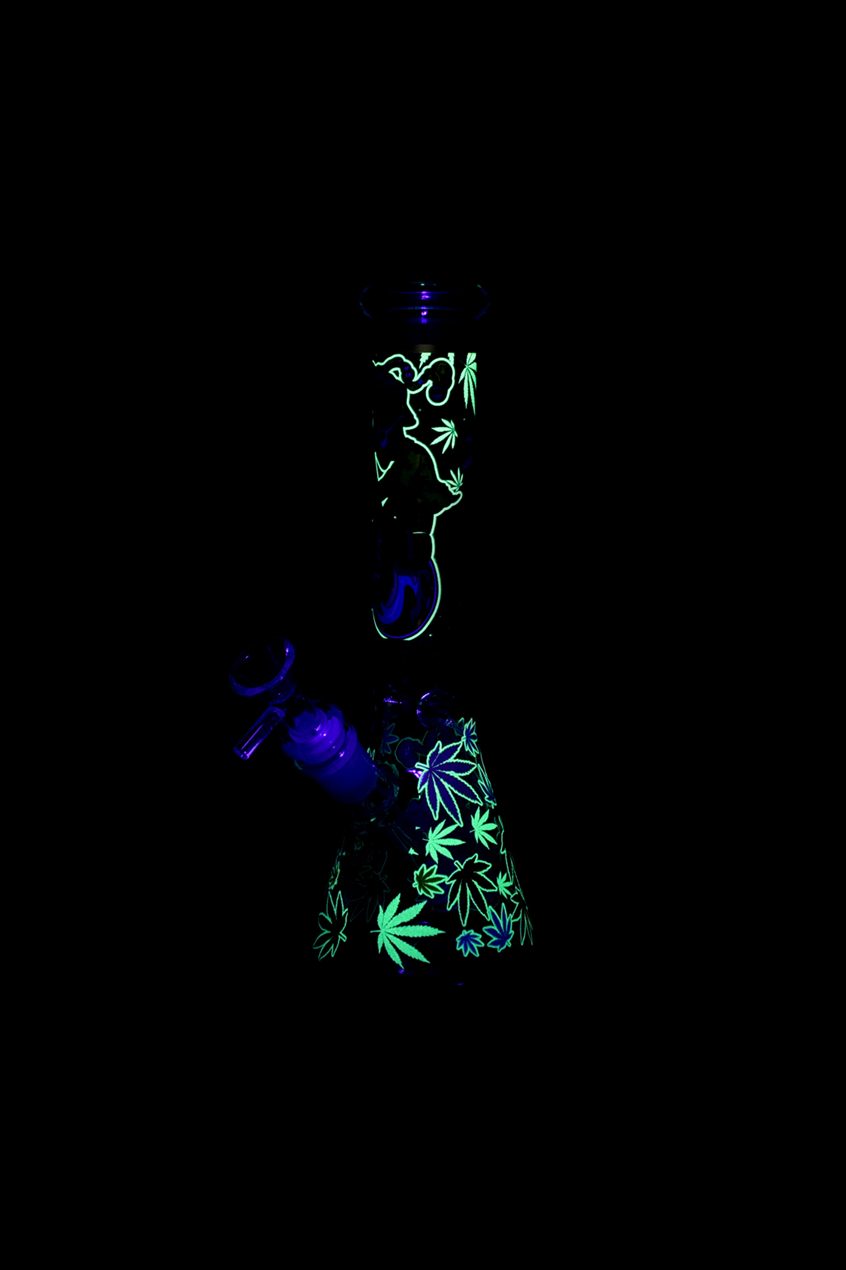 Enchanting Glow Alien & Hemp Leaves Beaker Water Pipe